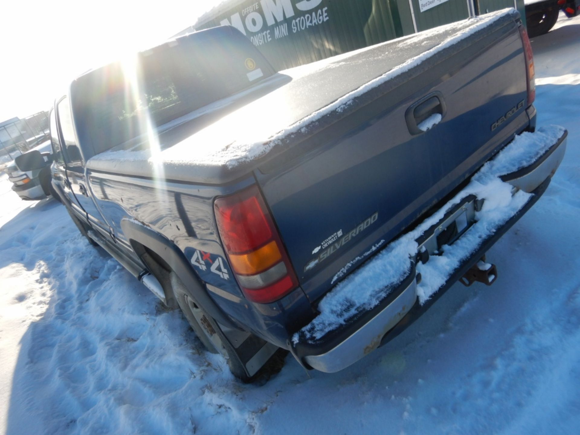 2001 SILVERADO LS CREW CAB 4X4 PICKUP W/DURAMAX, AUTOMATIC, SB, TONNEAU COVERS/N - Image 6 of 10