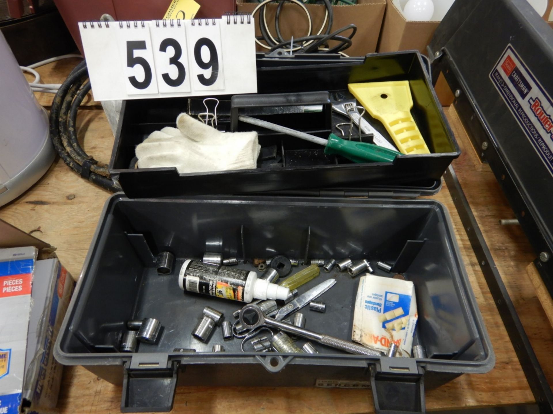 60 PC SAE/METRIC COMBINATION WRENCH SET, POLY TOOL BOX W/ASSORTED TOOLS - Image 2 of 4