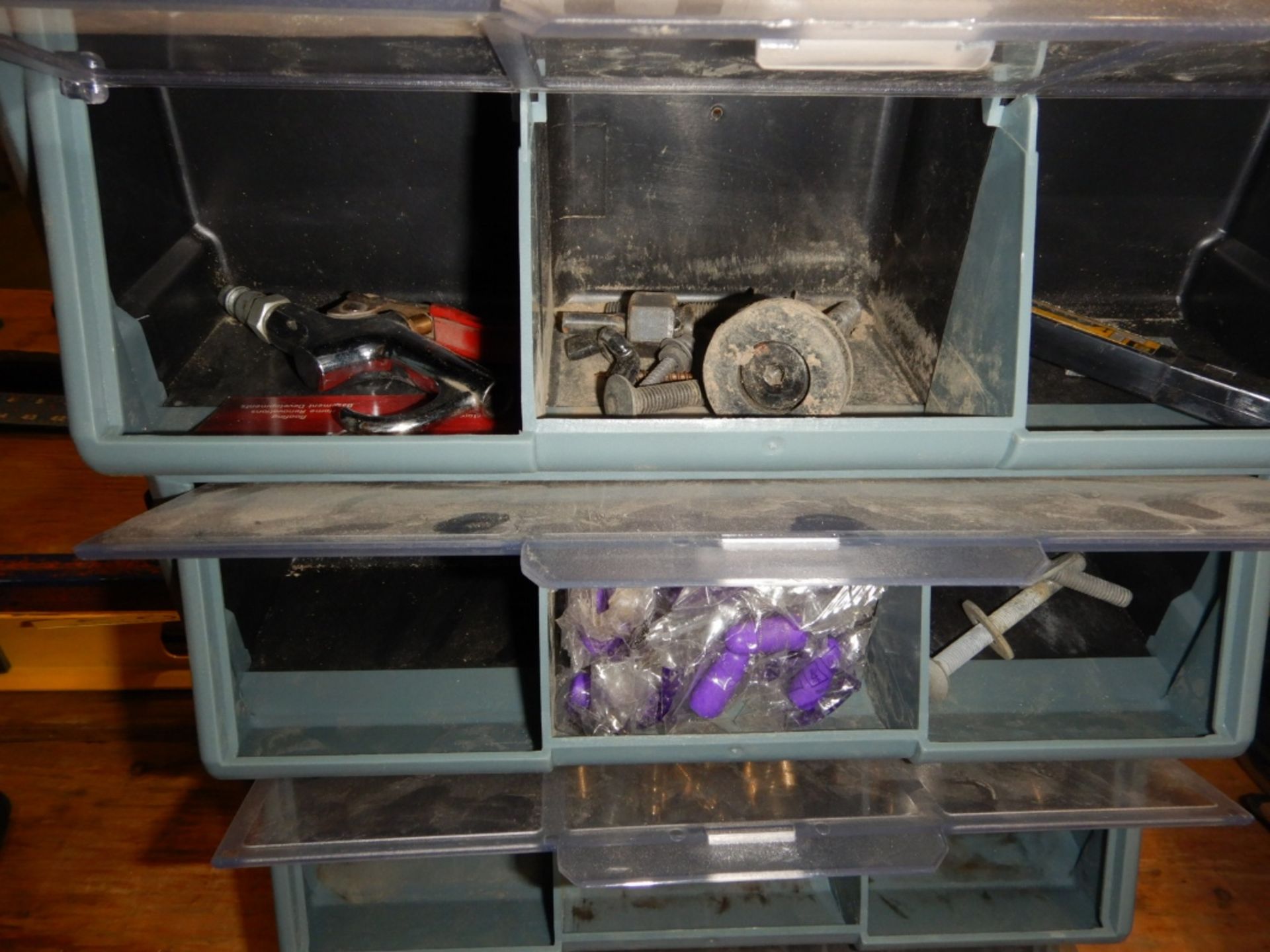 HARDWARE ORGANIZING TRAY W/AIR FITTINGS, SCREW DRIVER BITS, ETC, METAL HARDWARE TRAY W/CARPENTERS - Image 6 of 8