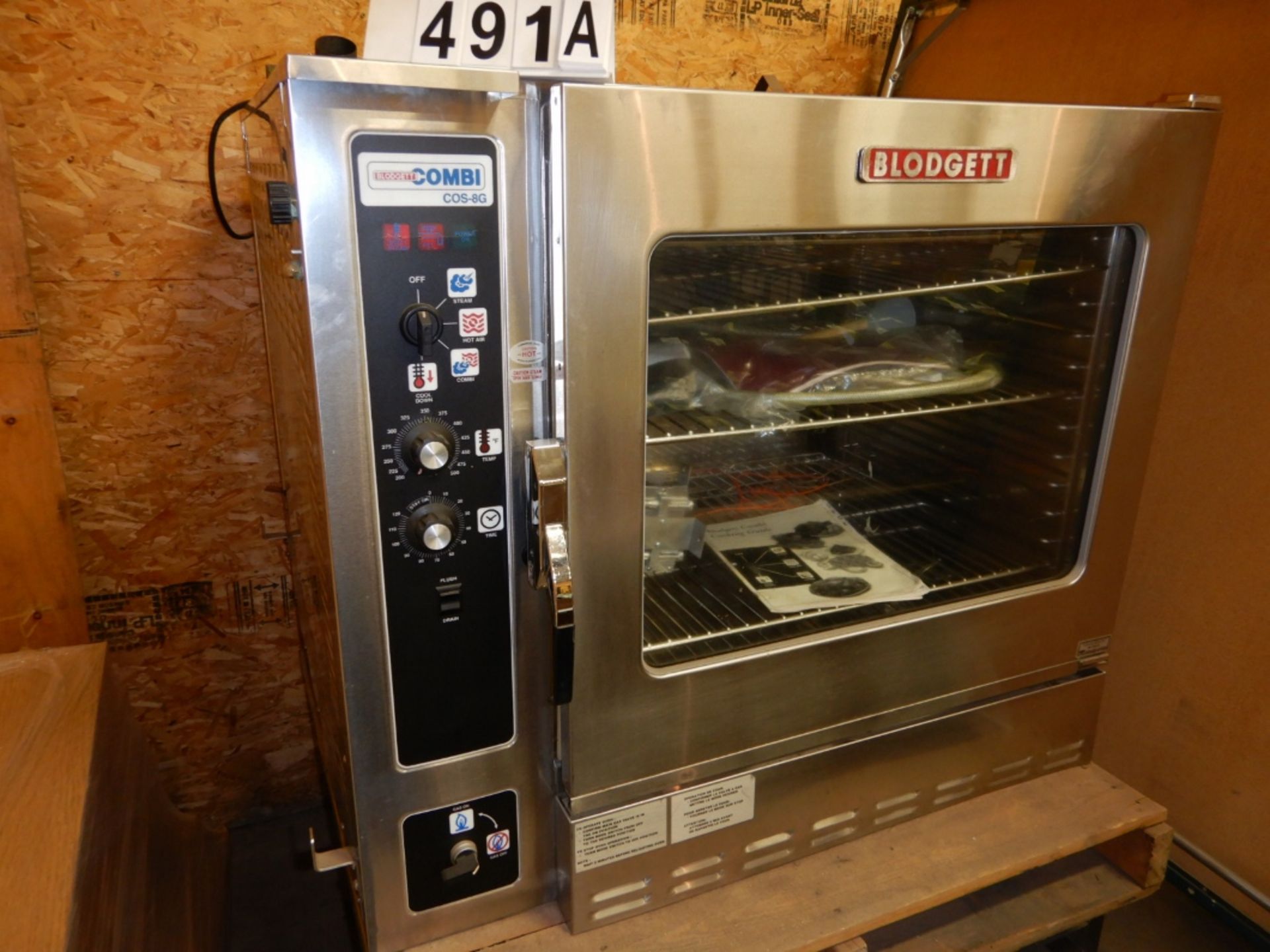 BLODGETT COMBI COS-8G CONVECTION OVEN/STEAMER NG, W/ STAINLESS STEEL STAND - Image 2 of 8