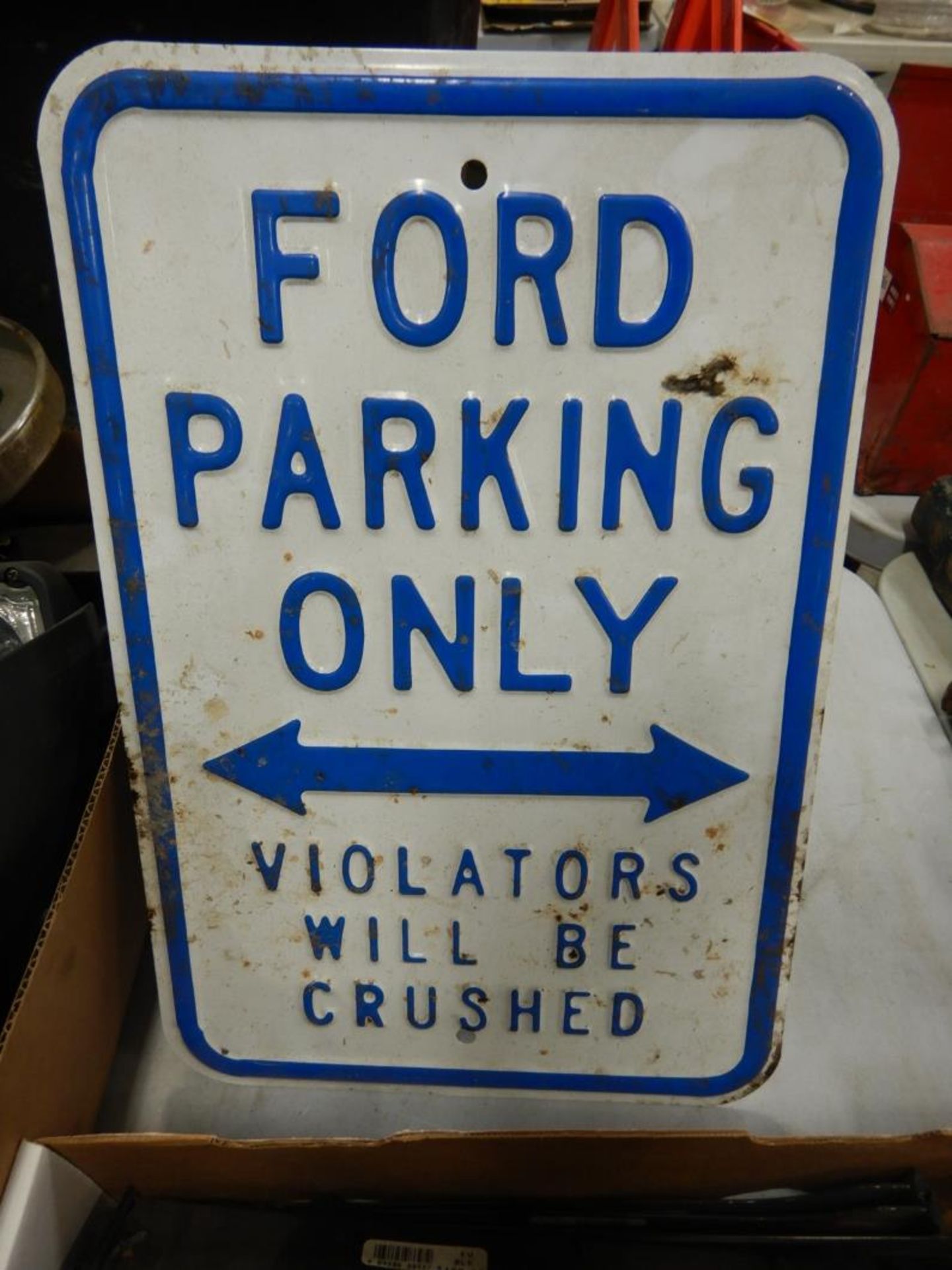 L/O SHELVING BRACKETS, PT JUG MOBIL SUPER ATF FLUID, FORD PARKING SIGN - Image 3 of 3