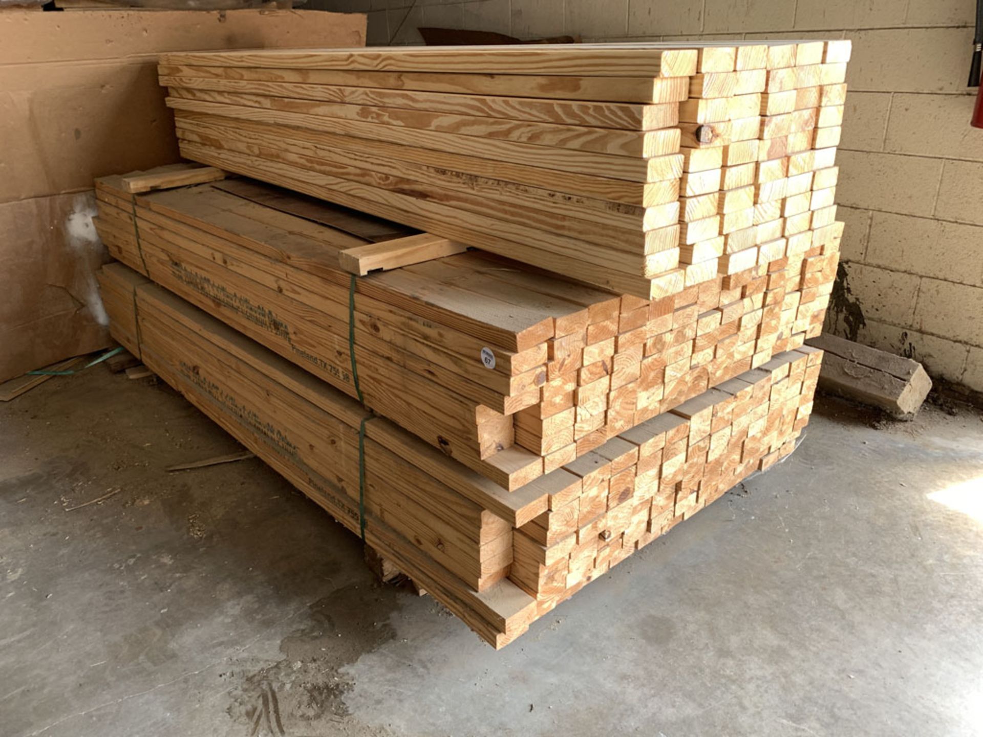 Lumber, 2 X 4 X 10 YP, 104 pcs/bundle