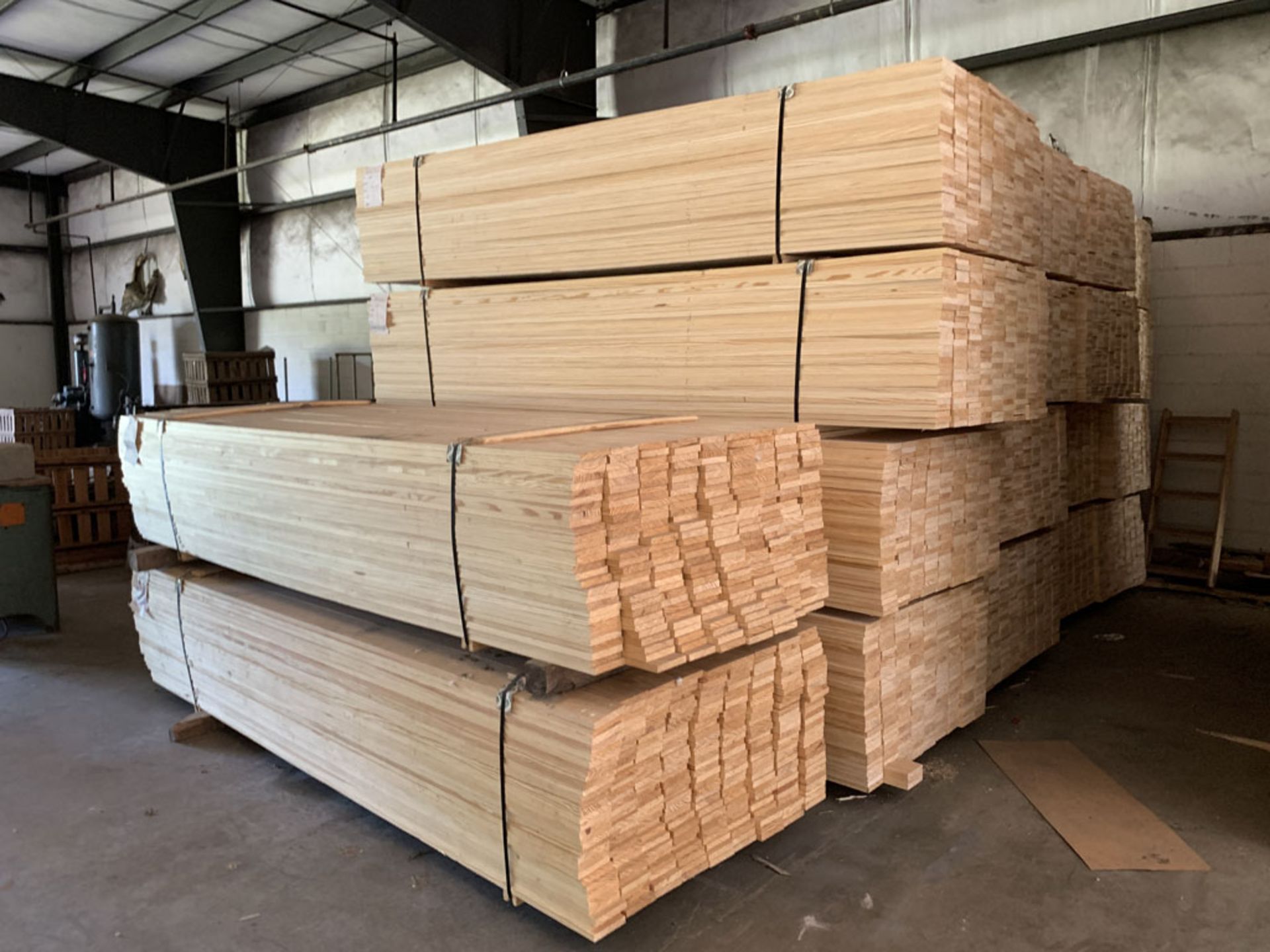 Lumber, 1 X 6 X 10 YP, 270 pcs/bundle - Image 2 of 4