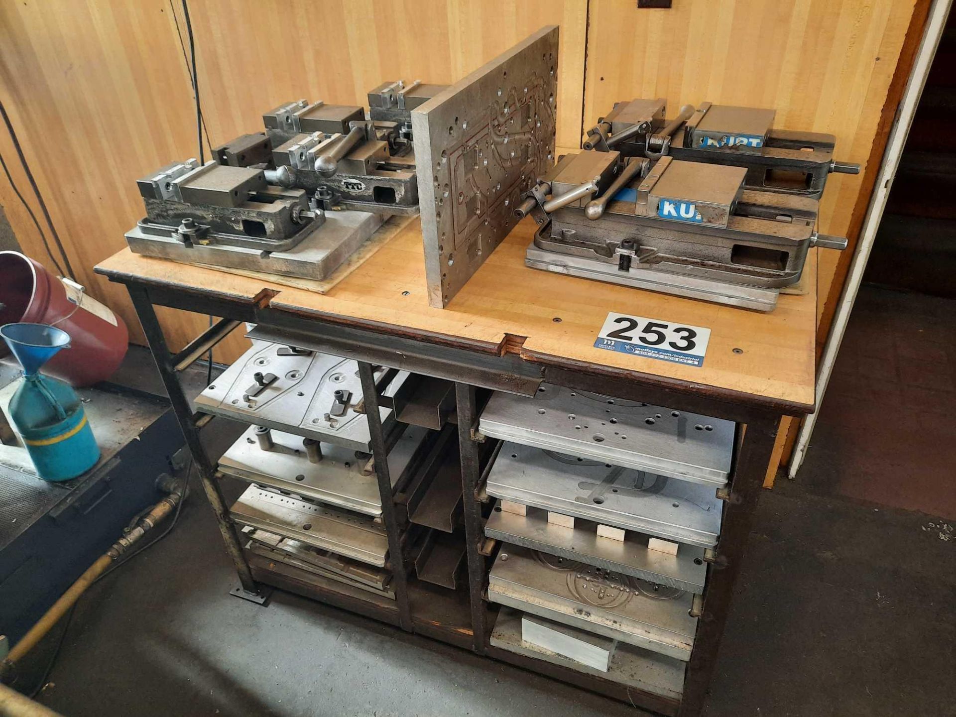 Machining Pallet Vices W/ Pallets
