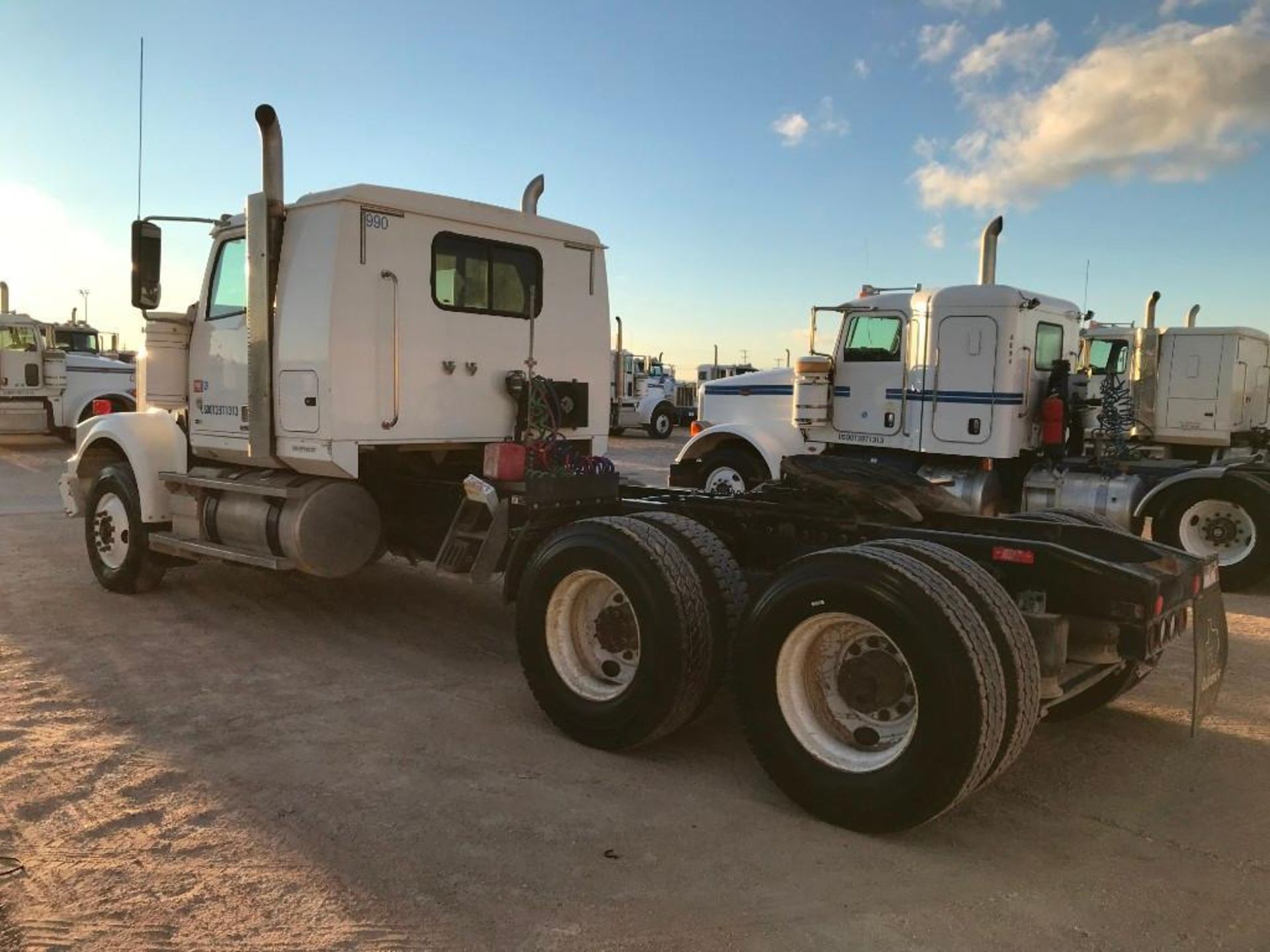 2014 Western Star 4900SF T/A Sleeper Road Tractor (Unit #TRS-115) - Image 4 of 29