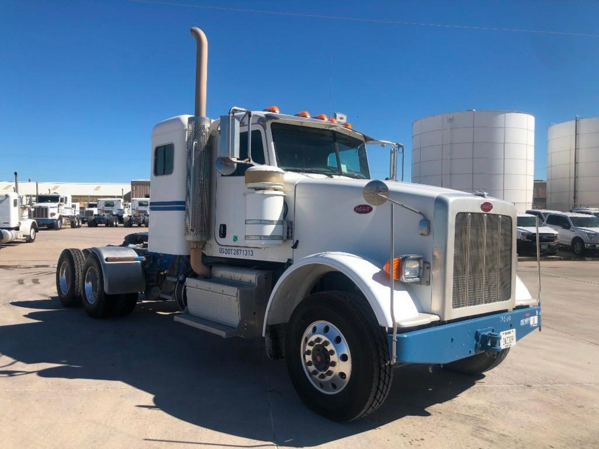 2013 Peterbilt 367 T/A Sleeper Road Tractor (Unit #TRS-247) - Image 2 of 24