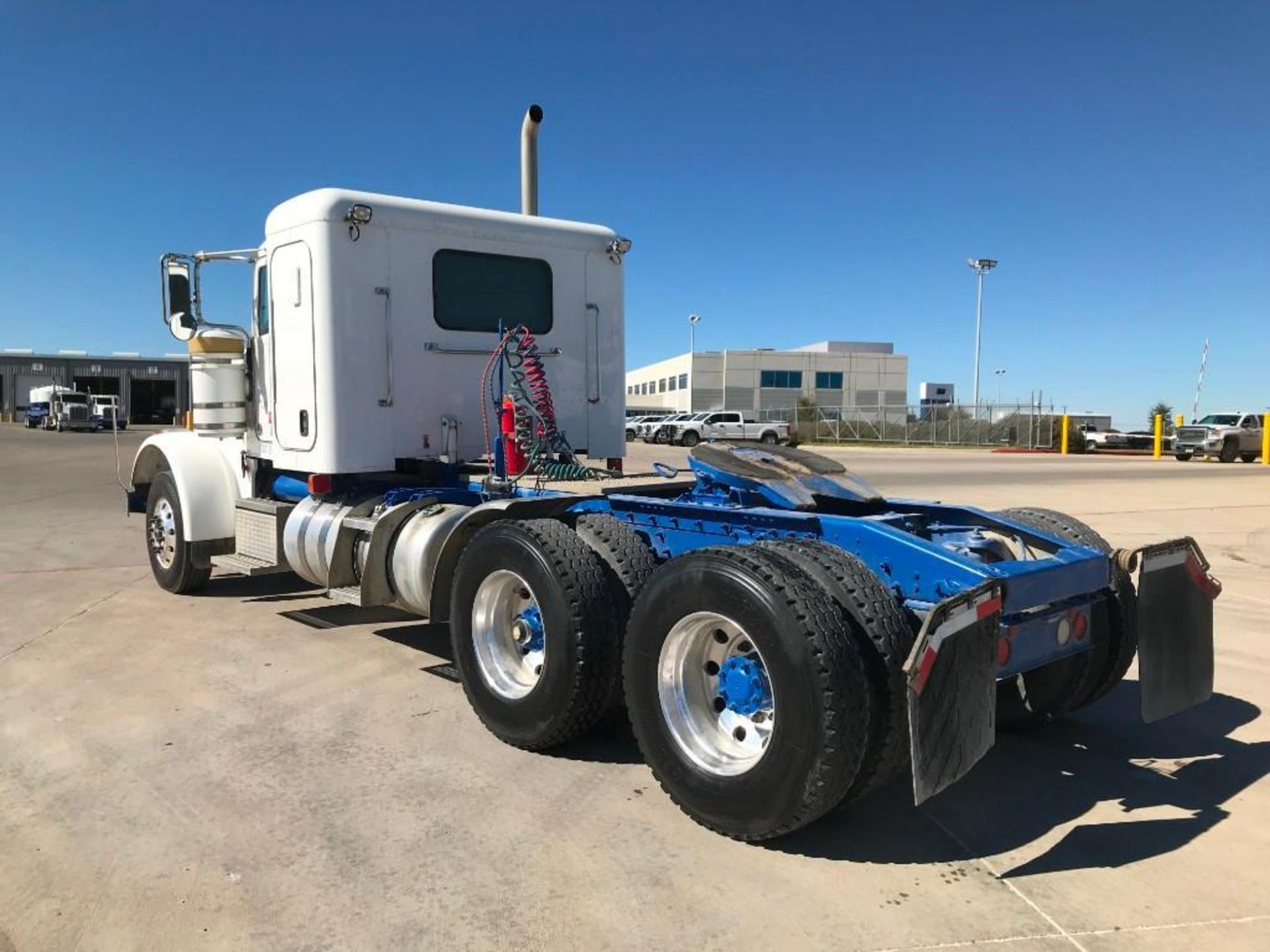 2013 Peterbilt 367 T/A Sleeper Road Tractor (Unit #TRS-279) - Image 4 of 27