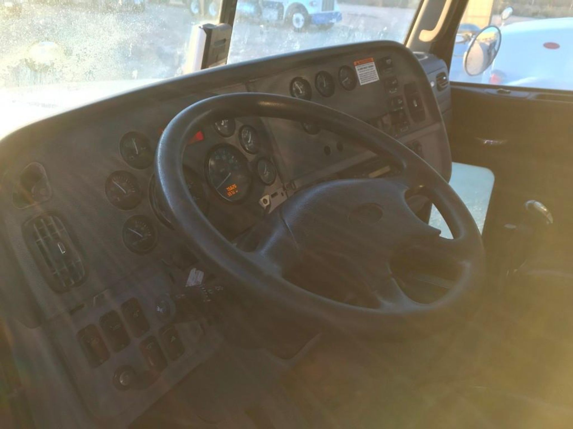 2012 Peterbilt 367 T/A Sleeper Road Tractor (Unit #TRS-164) - Image 11 of 28