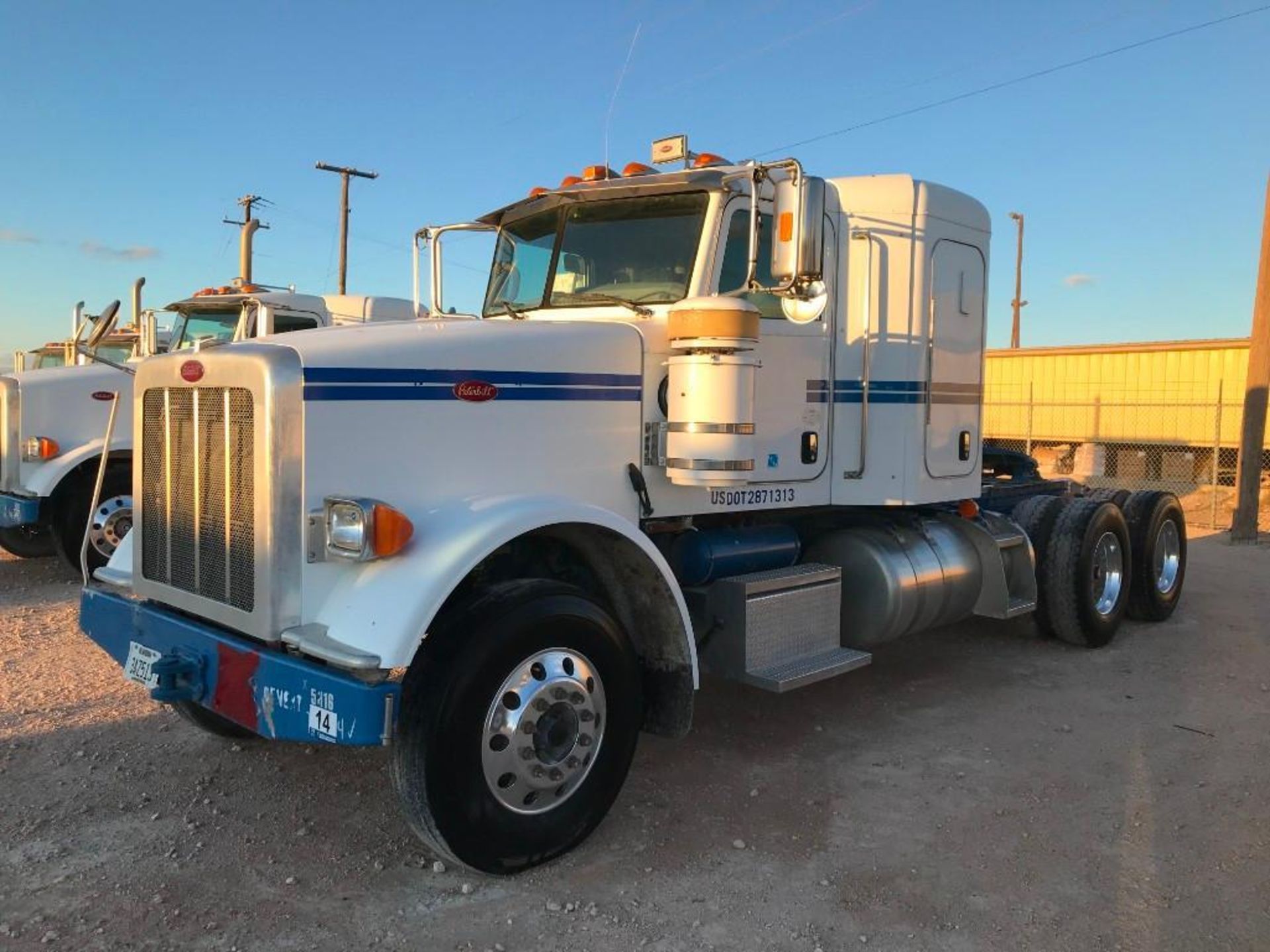 2012 Peterbilt 367 T/A Sleeper Road Tractor (Unit #TRS-164)