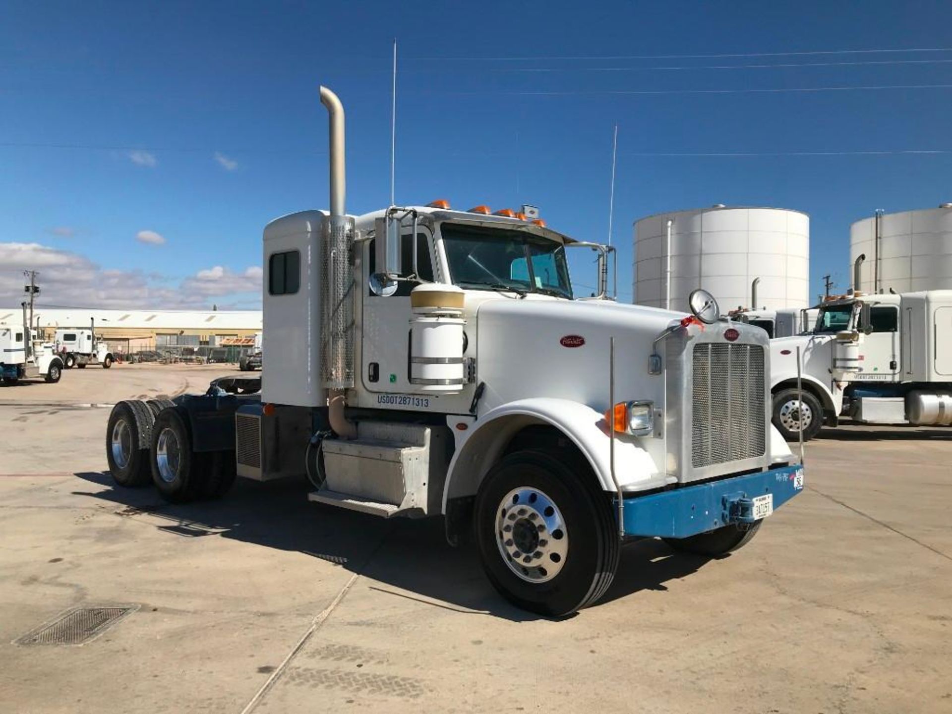 2013 Peterbilt 367 T/A Sleeper Hydraulic Truck Road Tractor (Unit #TRH-787) - Image 2 of 29