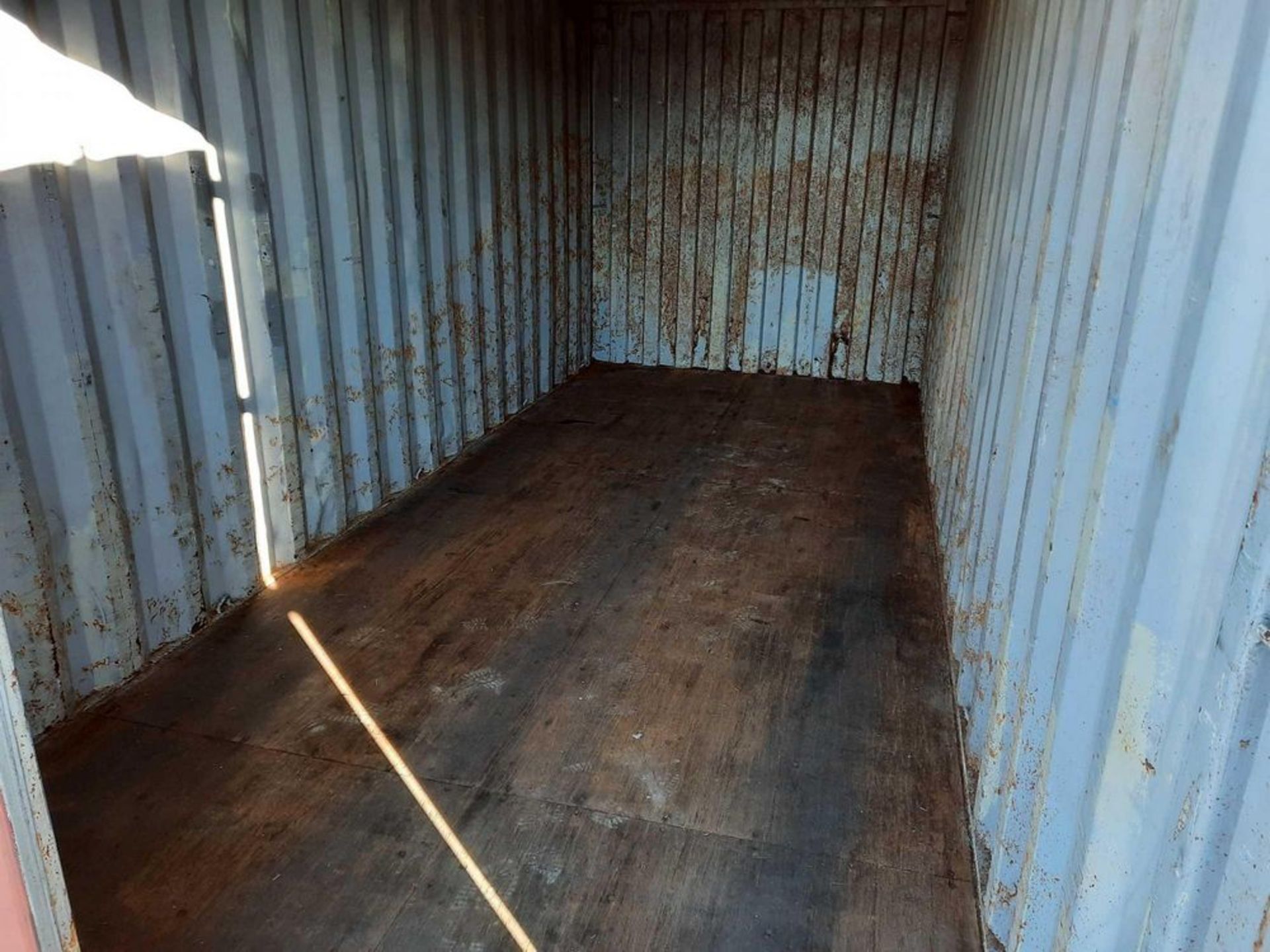 20' SHIPPING CONTAINERS - Image 6 of 6