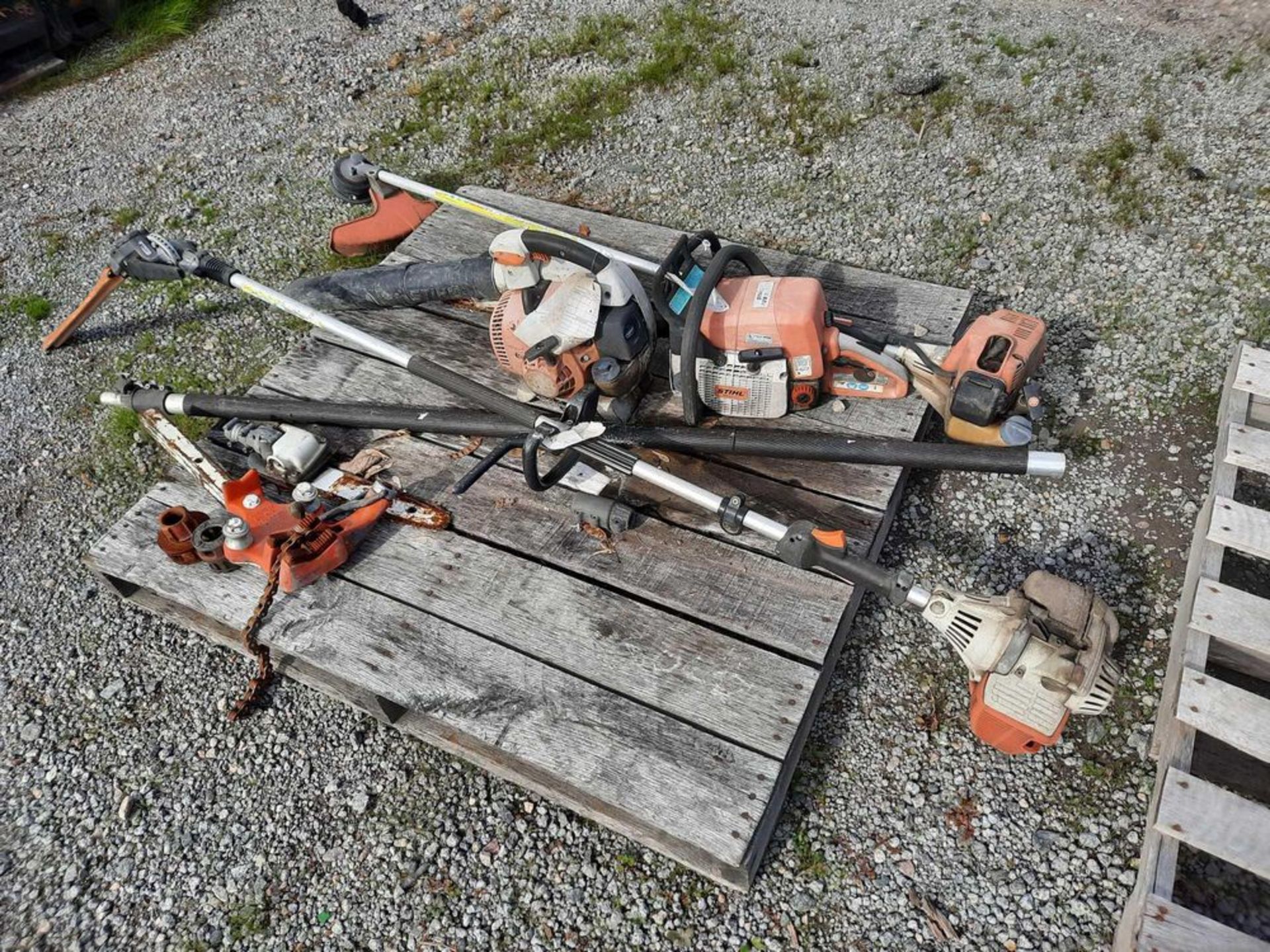 STIHL LOT-LEAF BLOWER, EDGER/TRIMMER, SAWS - Image 4 of 4