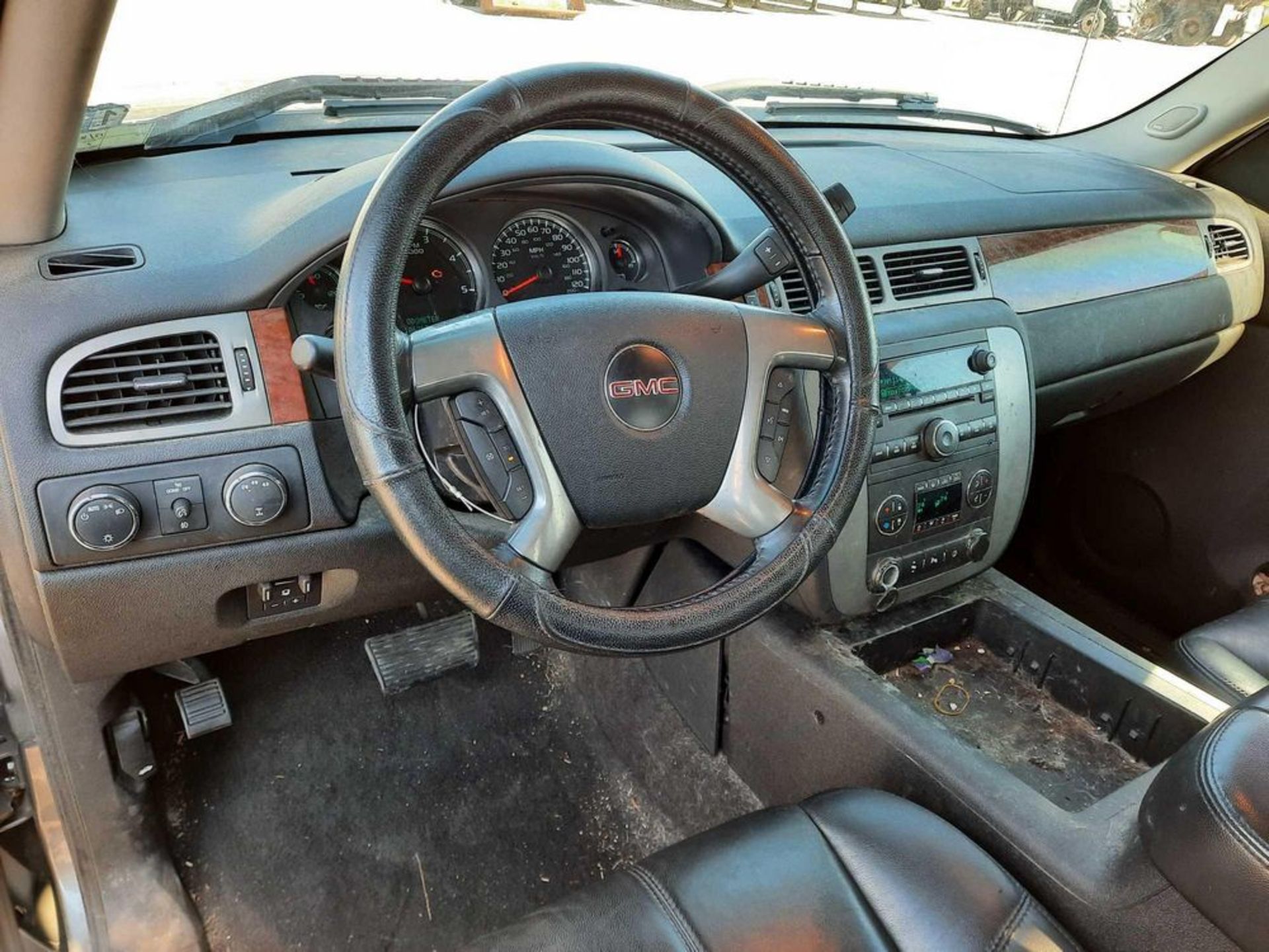 2008 GMC SIERRA 3500HD 4x4 CREW CAB DUALLY TRUCK - Image 6 of 19