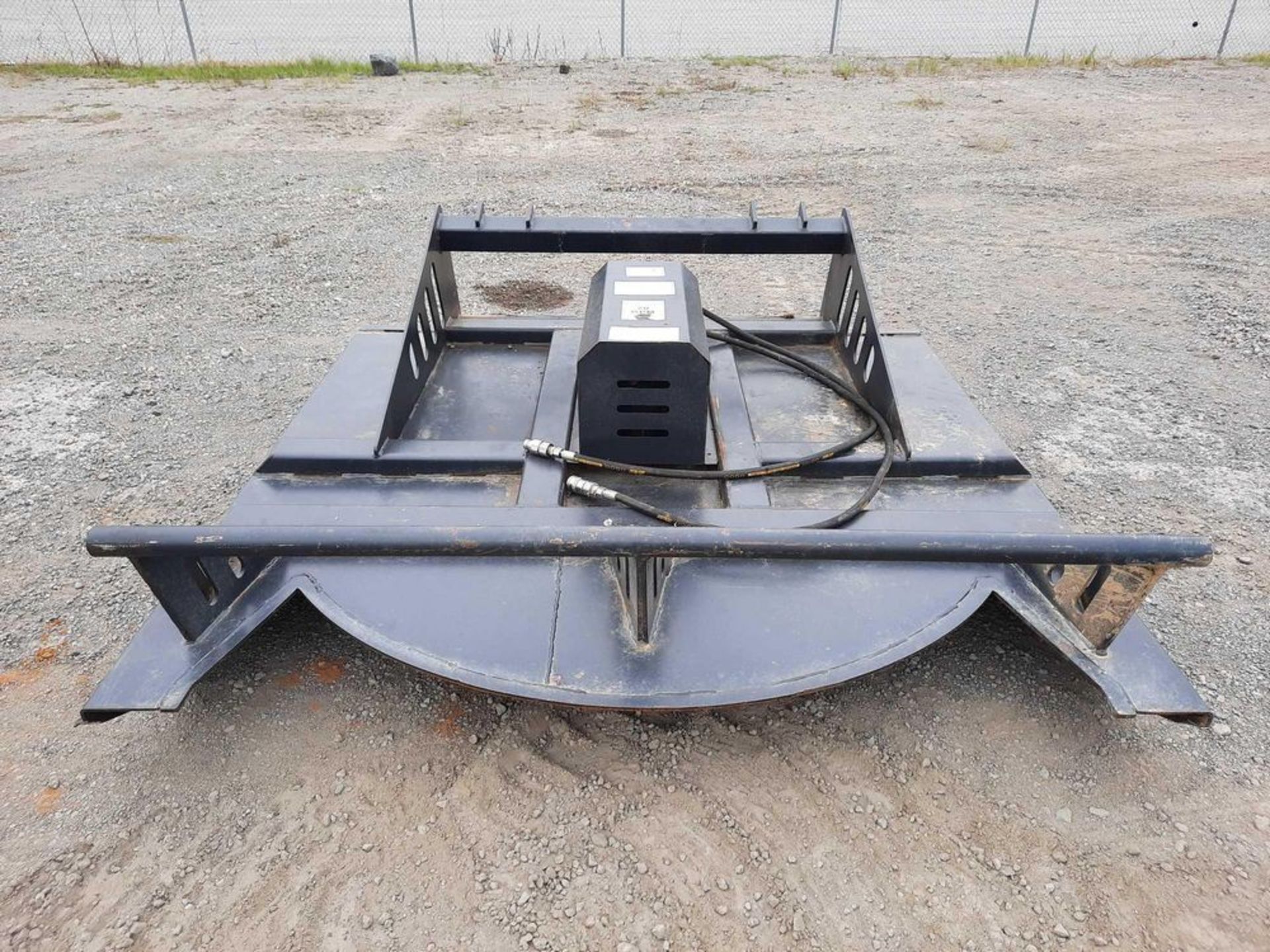 72" JCT HYDRAULIC ROTARY CUTTER ATTACHMENT FOR SKID STEER - Image 3 of 4