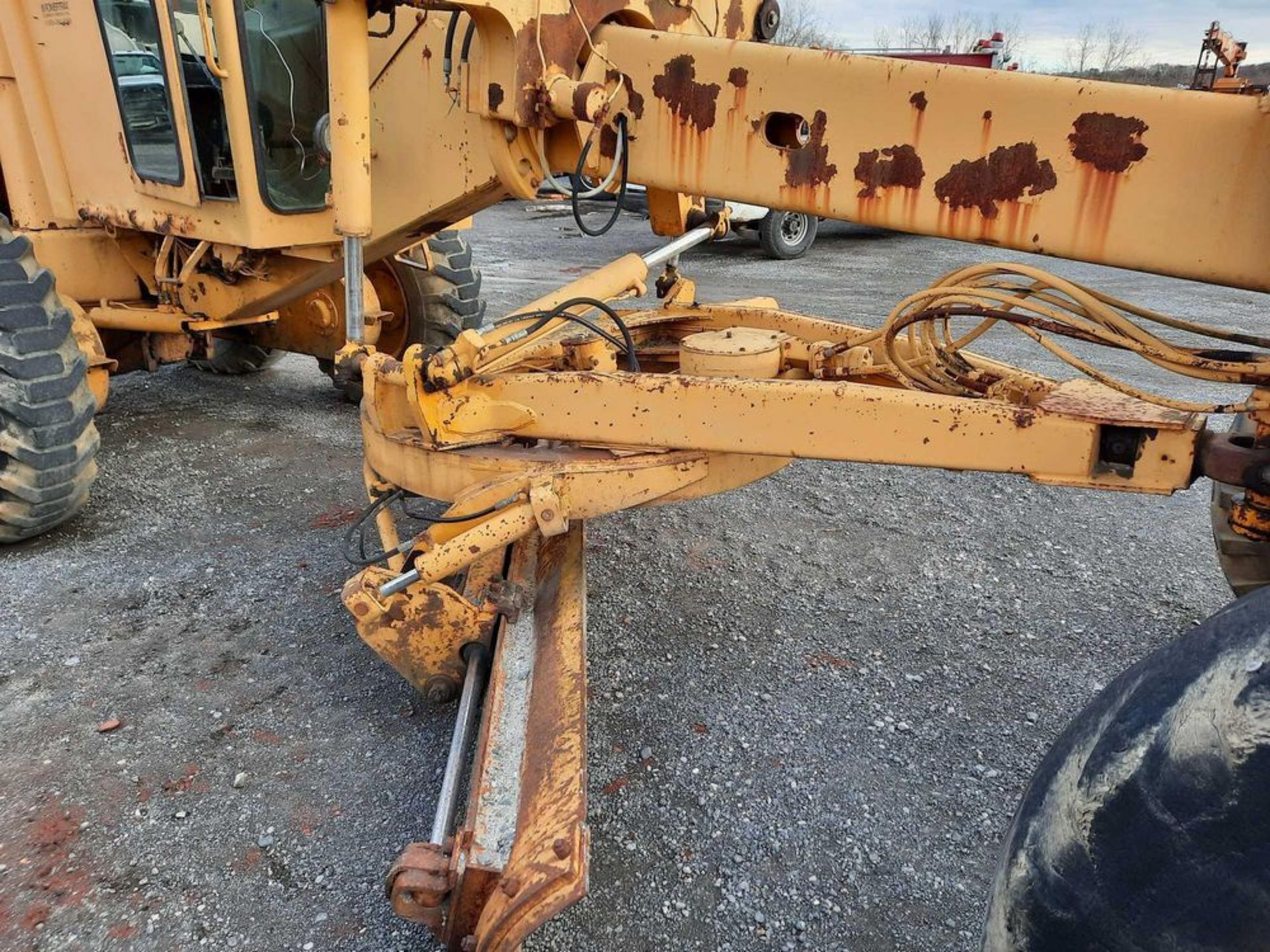 1984 JOHN DEERE 570A MOTOR GRADER - Image 15 of 18