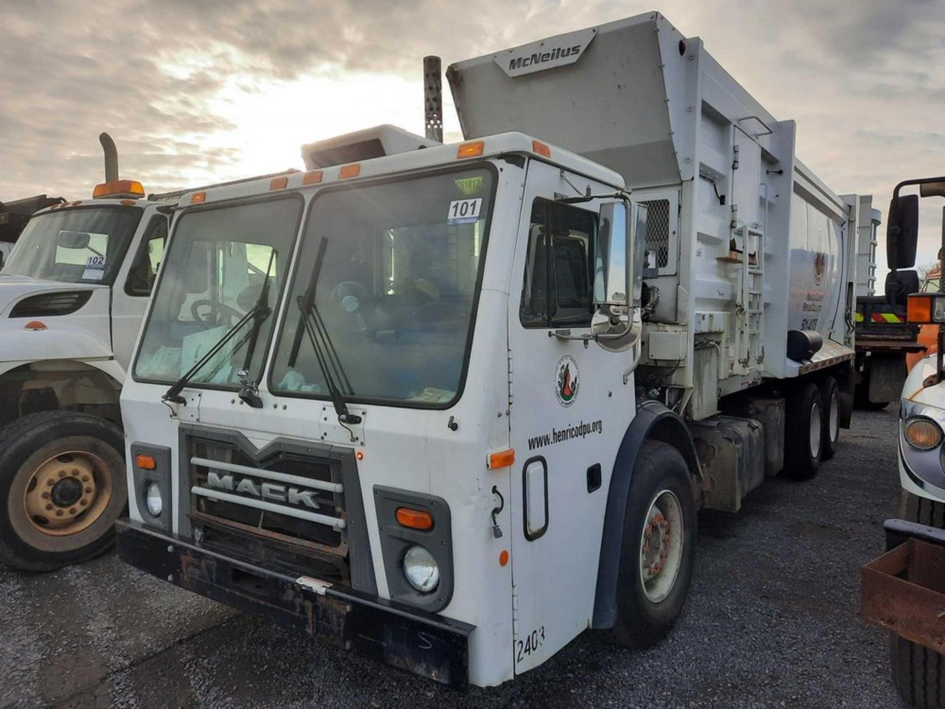 2012 MACK LE600 REFUSE PACKER TRASH TRUCK(HC UNIT: HC-2102-018)