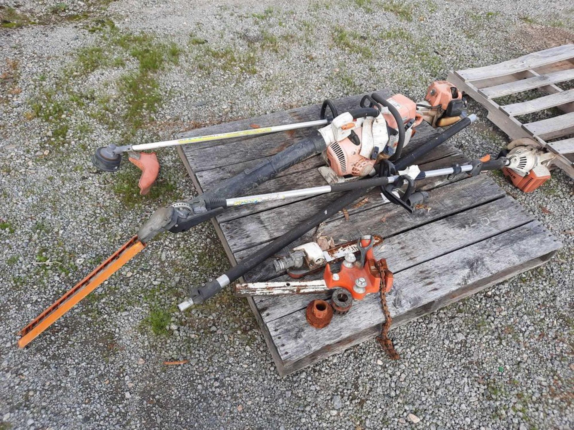 STIHL LOT-LEAF BLOWER, EDGER/TRIMMER, SAWS