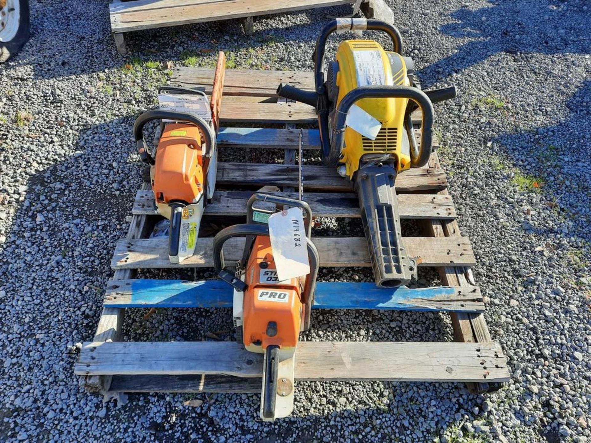 2017 ATLAS COP COBRA PRO E POST DRIVER/PULLER, (2) STIHL CHAIN SAWS (VDOT UNIT: N94322, N14682, - Image 2 of 9