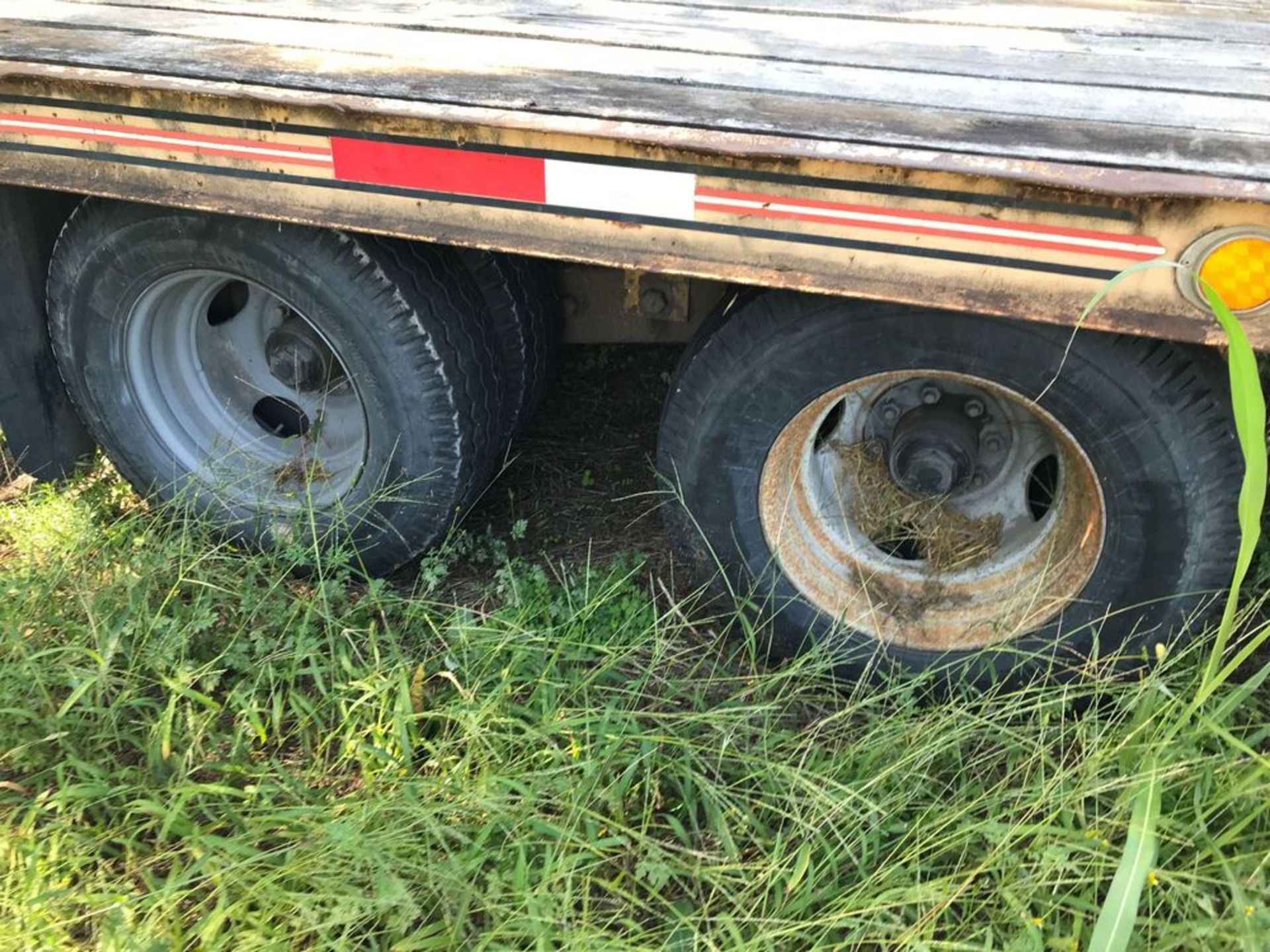 1991 HUDSON HTD18D 10 TON T/A EQUIPMENT TRAILER (CSX Unit# ET9105) - Image 9 of 17