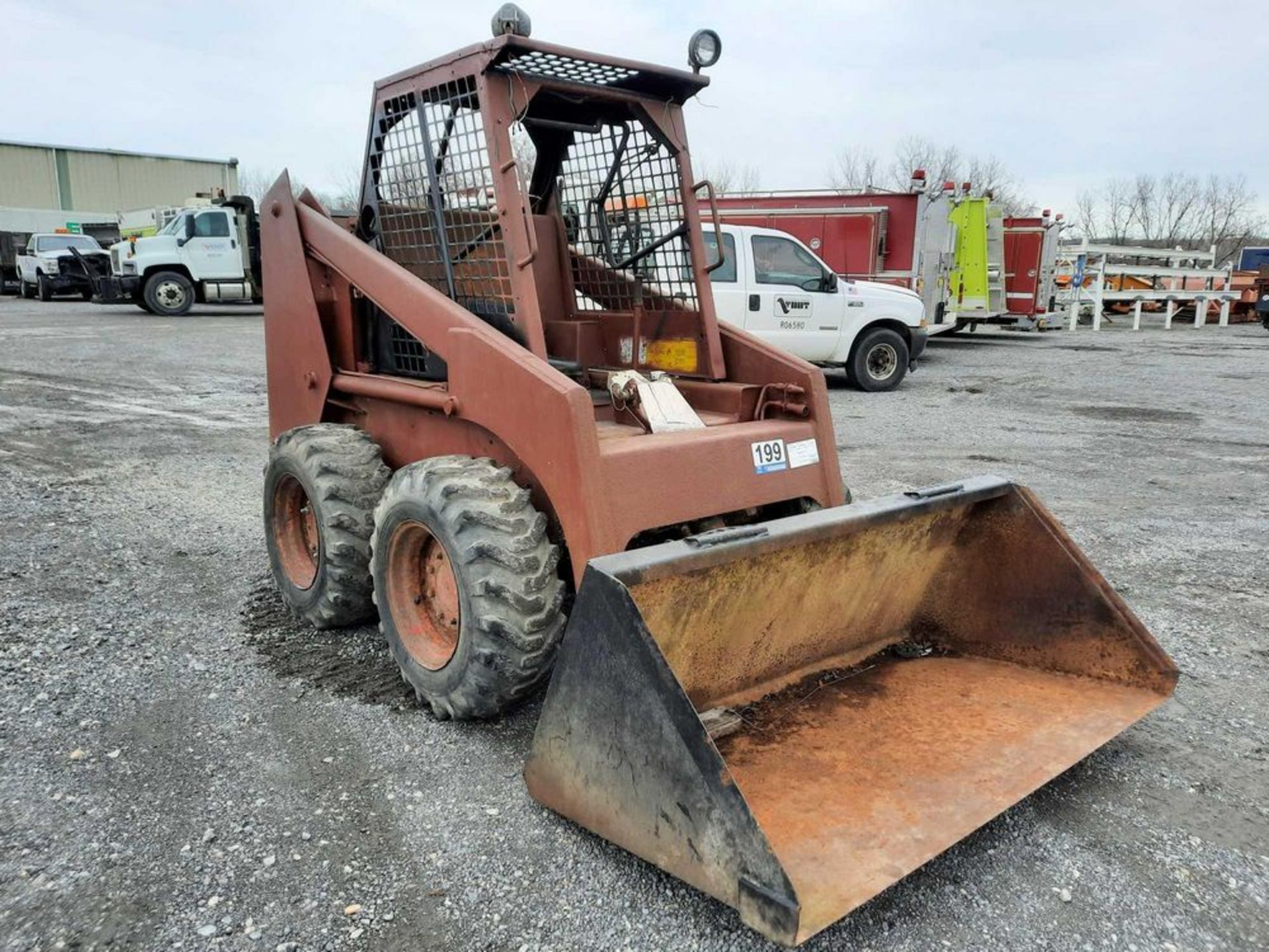 SKIDSTEER