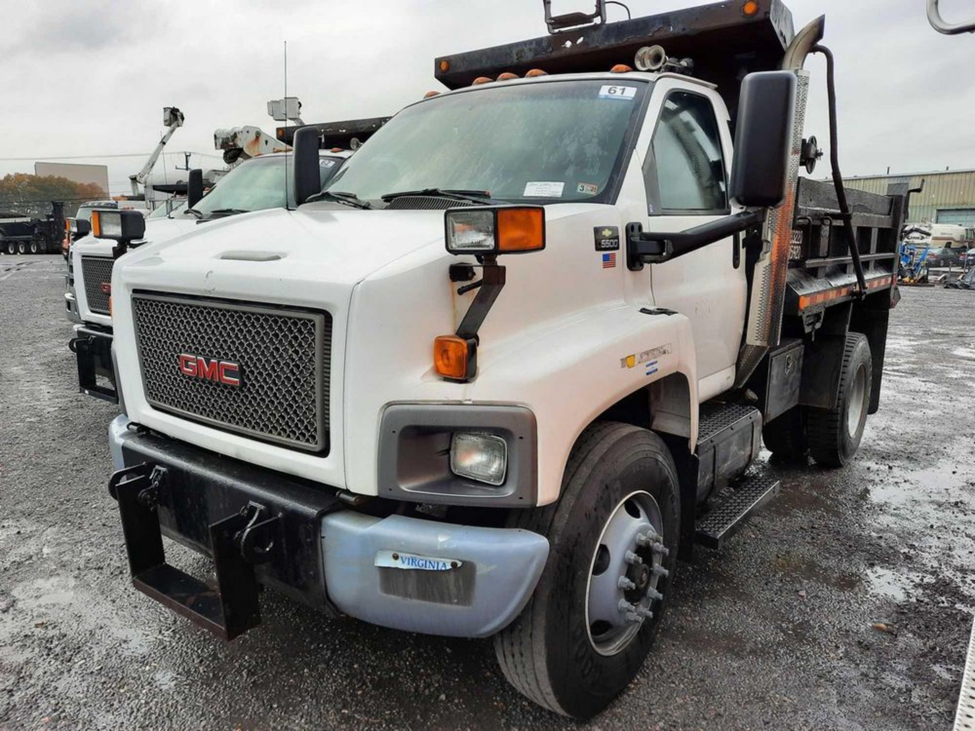 2005 GMC C7500 10' S/A DUMP TRUCK (VDOT UNIT: R07183) - Image 4 of 25