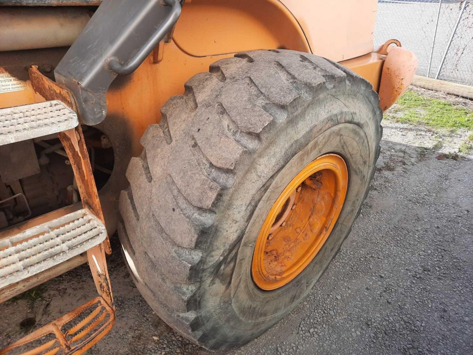 2006 CASE 621D WHEEL LOADER (INOP) (VDOT UNIT: R08750) - Image 14 of 17