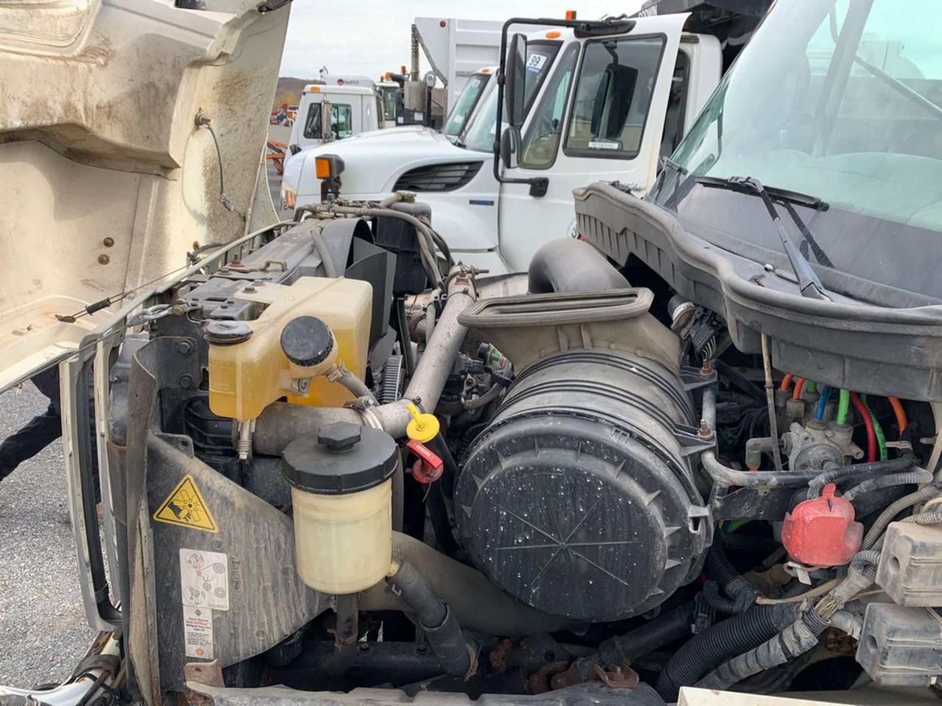 2010 INTERNATIONAL 7400 16' T/A DUMP TRUCK (HC UNIT: HC-2102-004) - Image 10 of 19