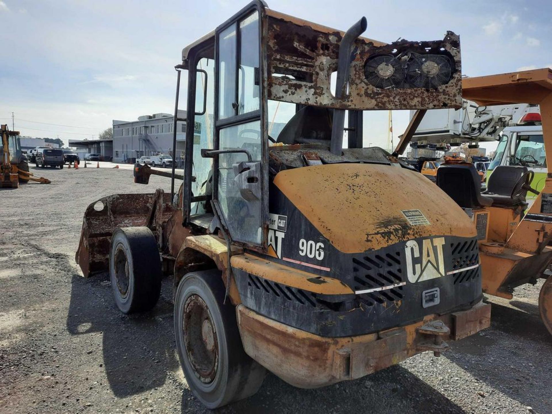 2004 CATERPILLAR 906 WHEEL LOADER (INOP) - Bild 2 aus 22