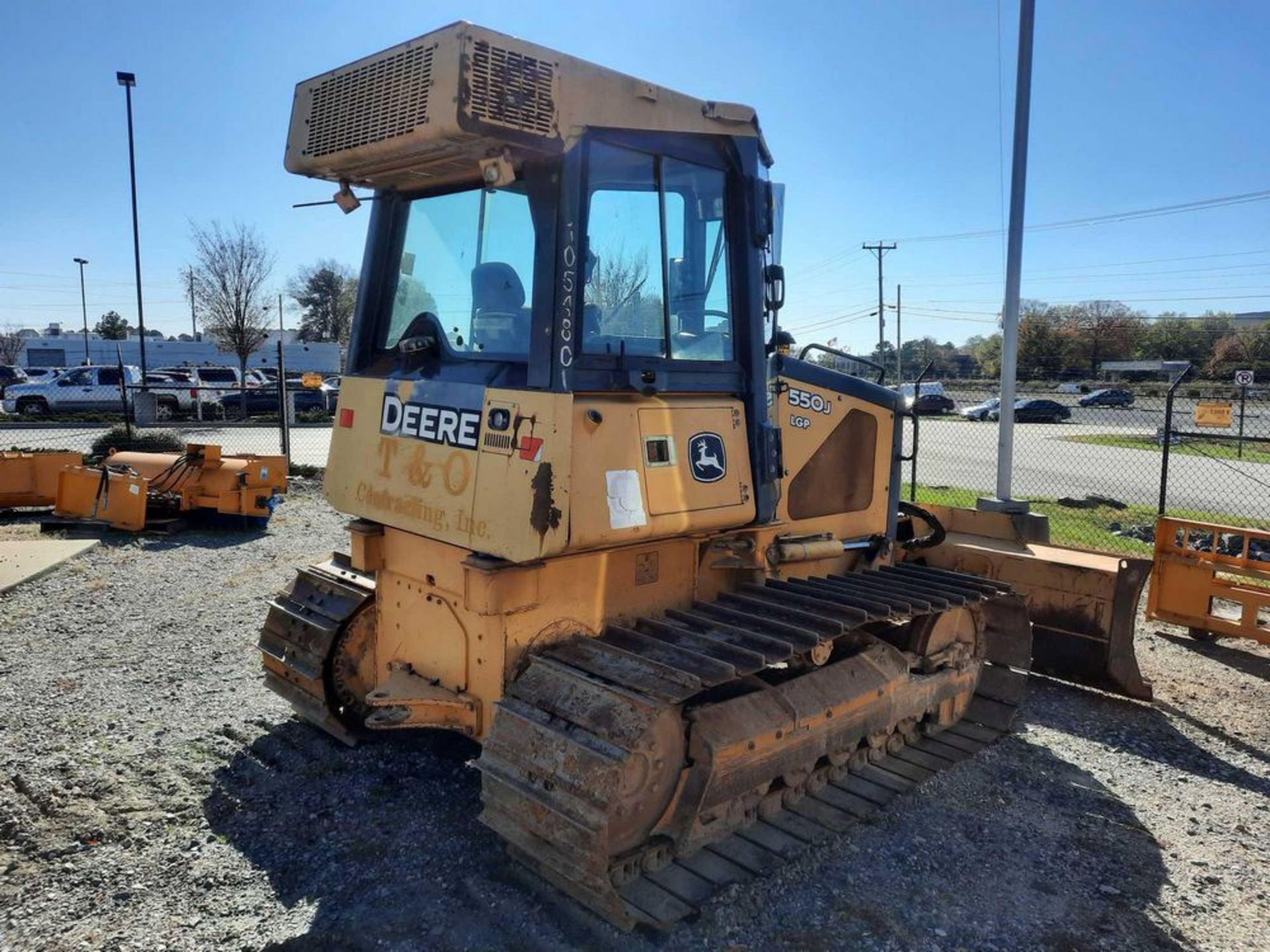 2005 JOHN DEERE 550J CRAWLER DOZER - Image 2 of 16