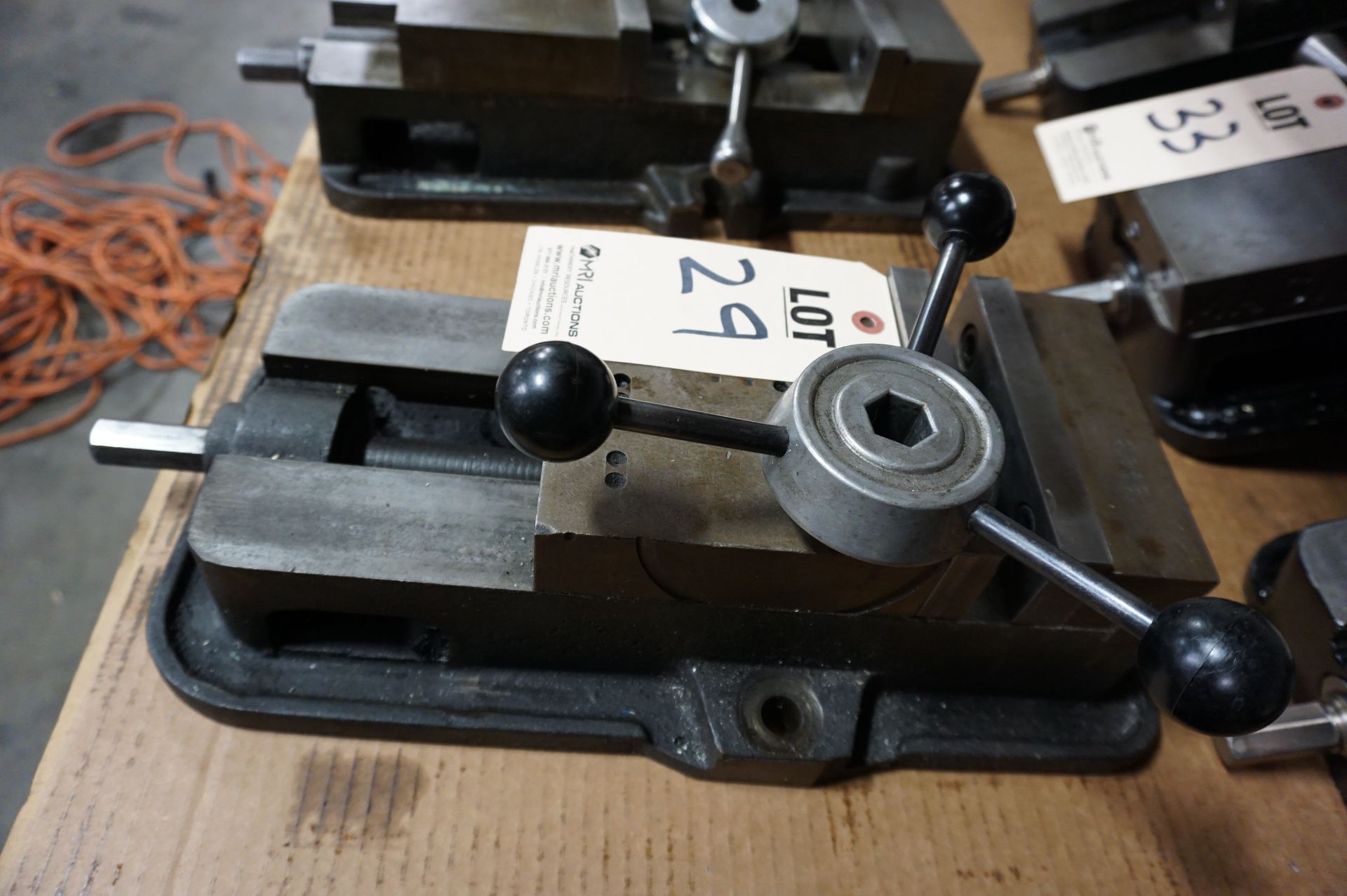 6" MACHINE VISE WITH SPEED HANDLE - Image 2 of 2