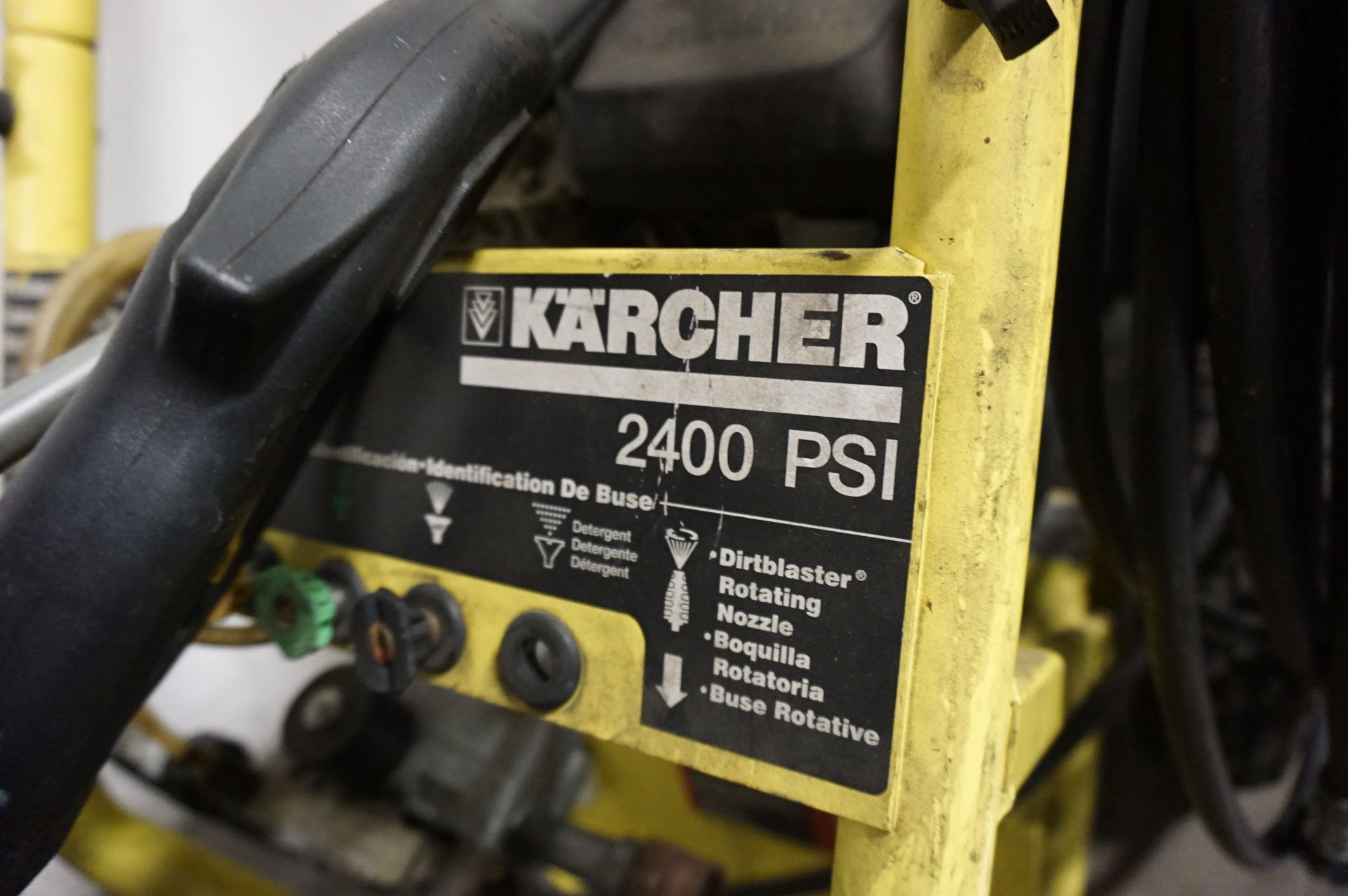 KARCHER 2400 PSI PRESSURE WASHER - Image 3 of 4