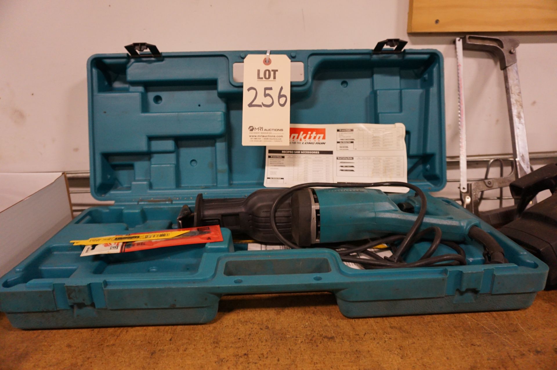 MAKITA CORDED RECIPROCATING SAW