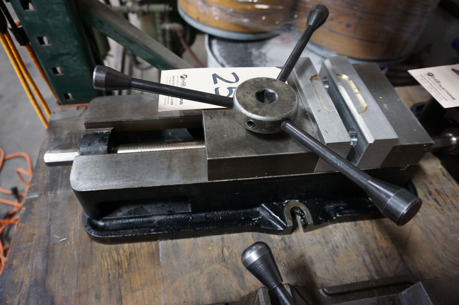 6" MACHINE VISE WITH SPEED HANDLE - Image 2 of 2