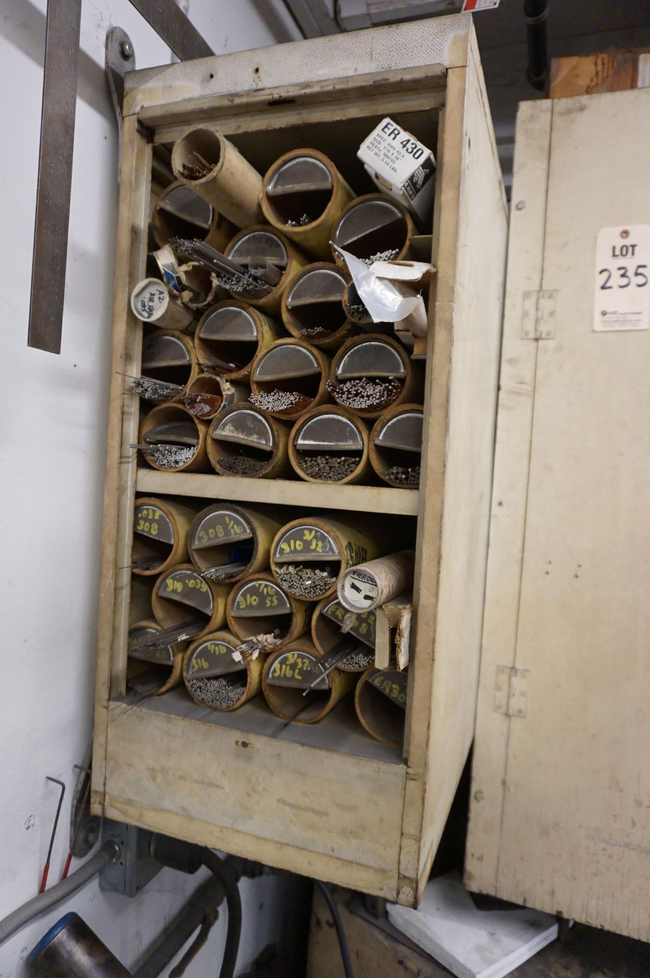 CABINETS WITH MISC. CONTENTS TO WELDING RODS, MASKS, VICTOR PRESSURE GAUGE, WELDING CURTAINS, AND - Image 2 of 7