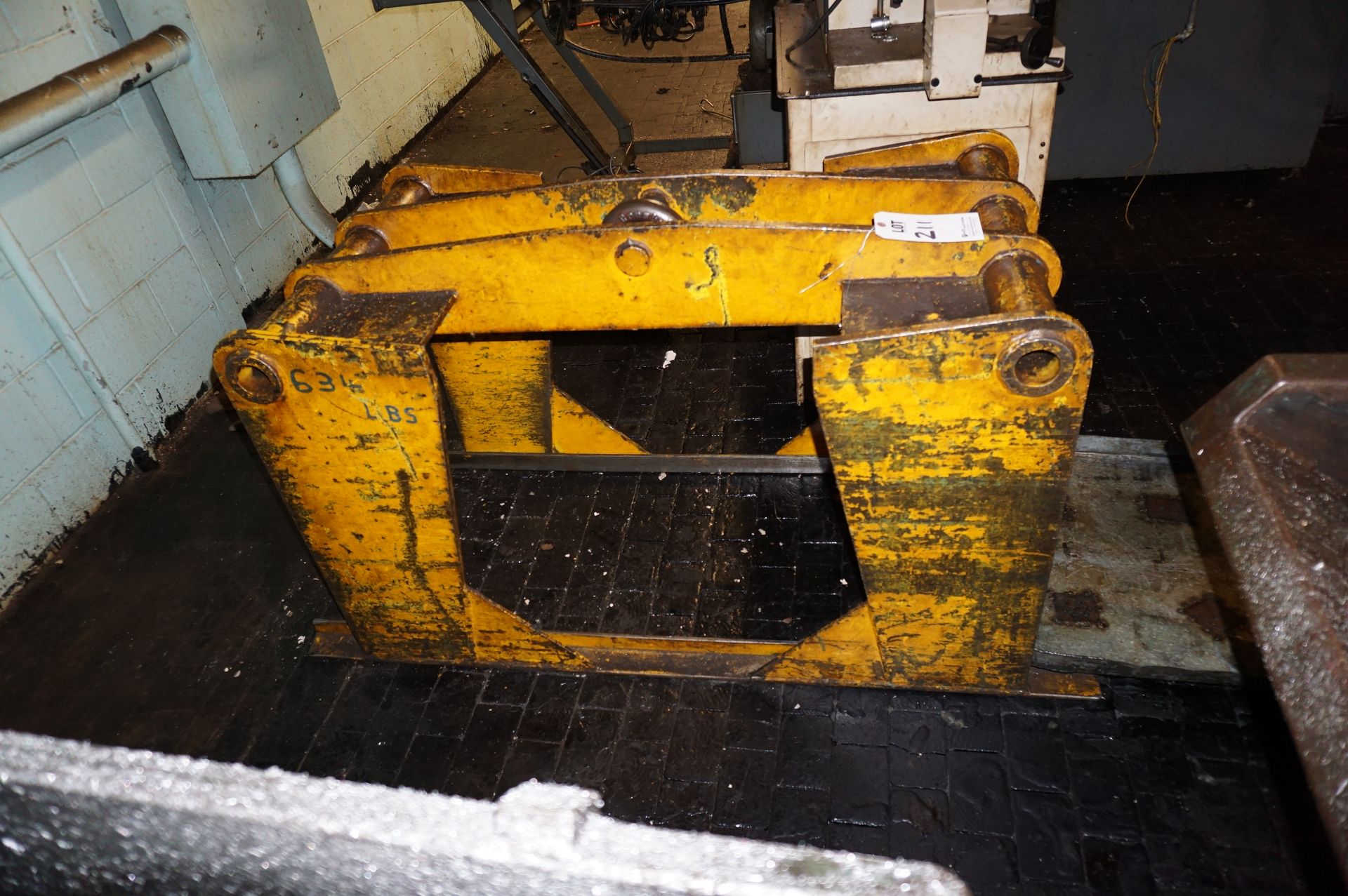 LOT TO INCLUDE: (4) SCRAP HOPPERS *WEIGHT PICTURED*, CRANE ATTACHMENT - Image 3 of 7