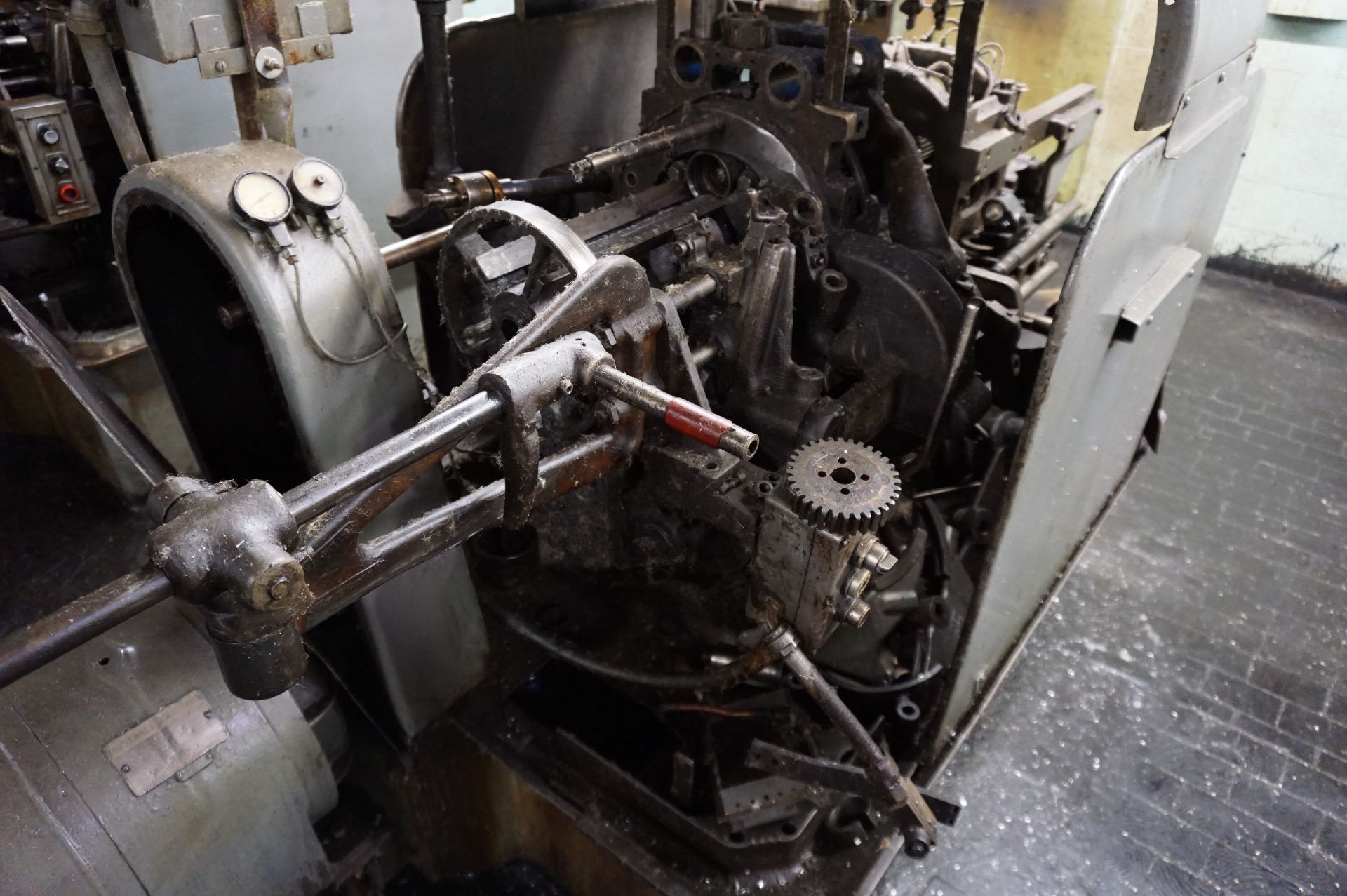 1948 DAVENPORT MODEL B 3/4" OVERSIZE 5-SPINDLE AUTOMATIC BAR MACHINE. S/N 2353, PICK OFF, 2 - Image 2 of 9