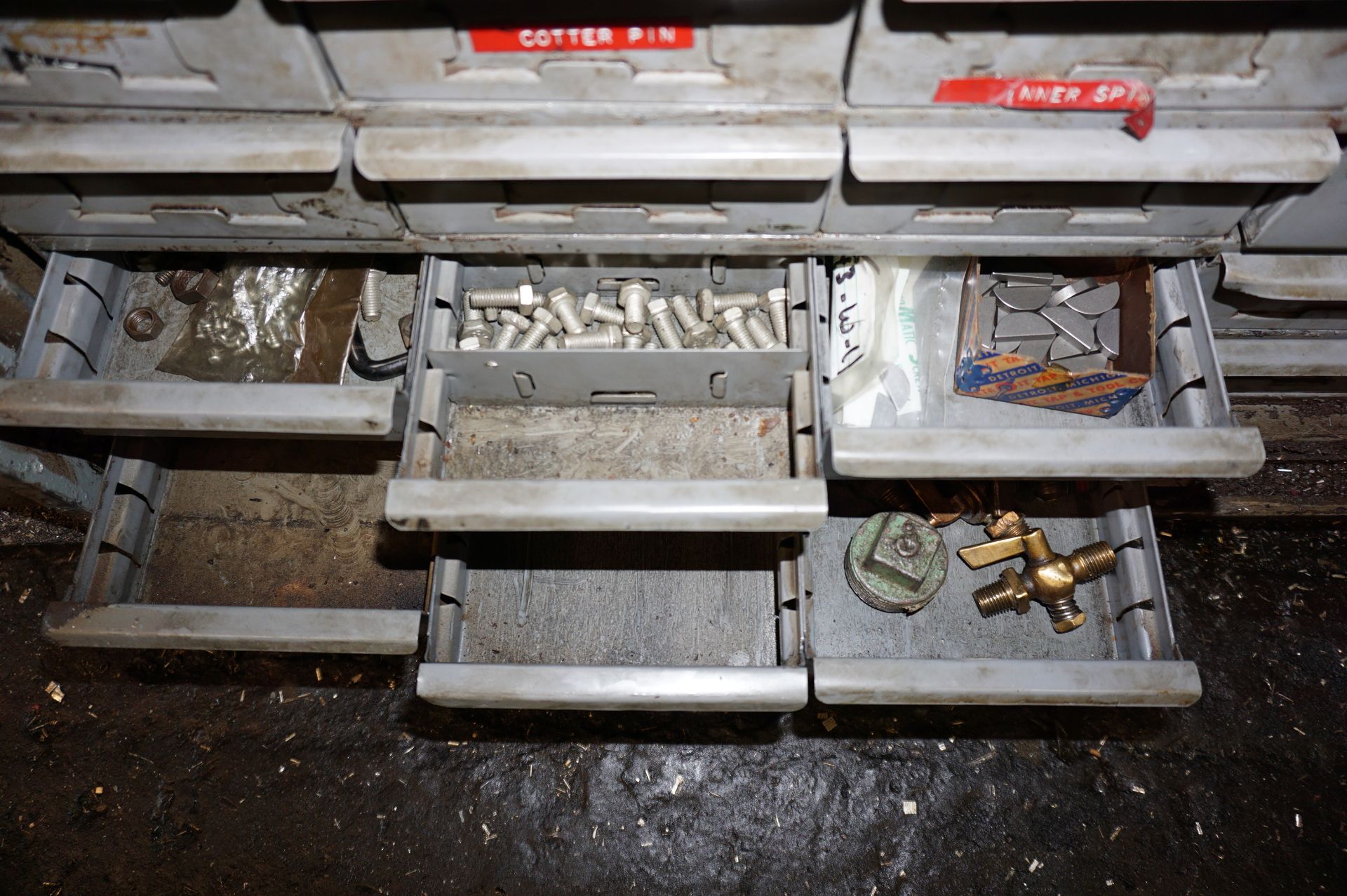 LOT TO INCLUDE: (2) STEEL SHOP CABINETS WITH MISC. HARDWARE - SHAVES, PINS, ROLLS, CLAMPS, BUS BARS, - Image 24 of 24