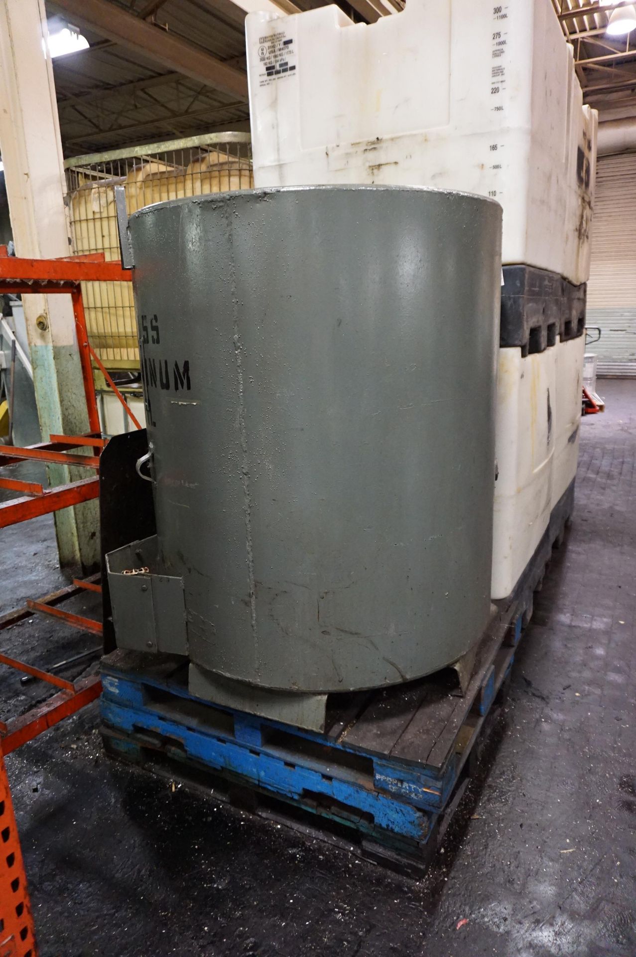 LARGE STEEL TANK, 50" H X 43 1/2" DIAMETER, 1/2 TON RIGGING CLAMPS AND CHAIN - Image 2 of 3