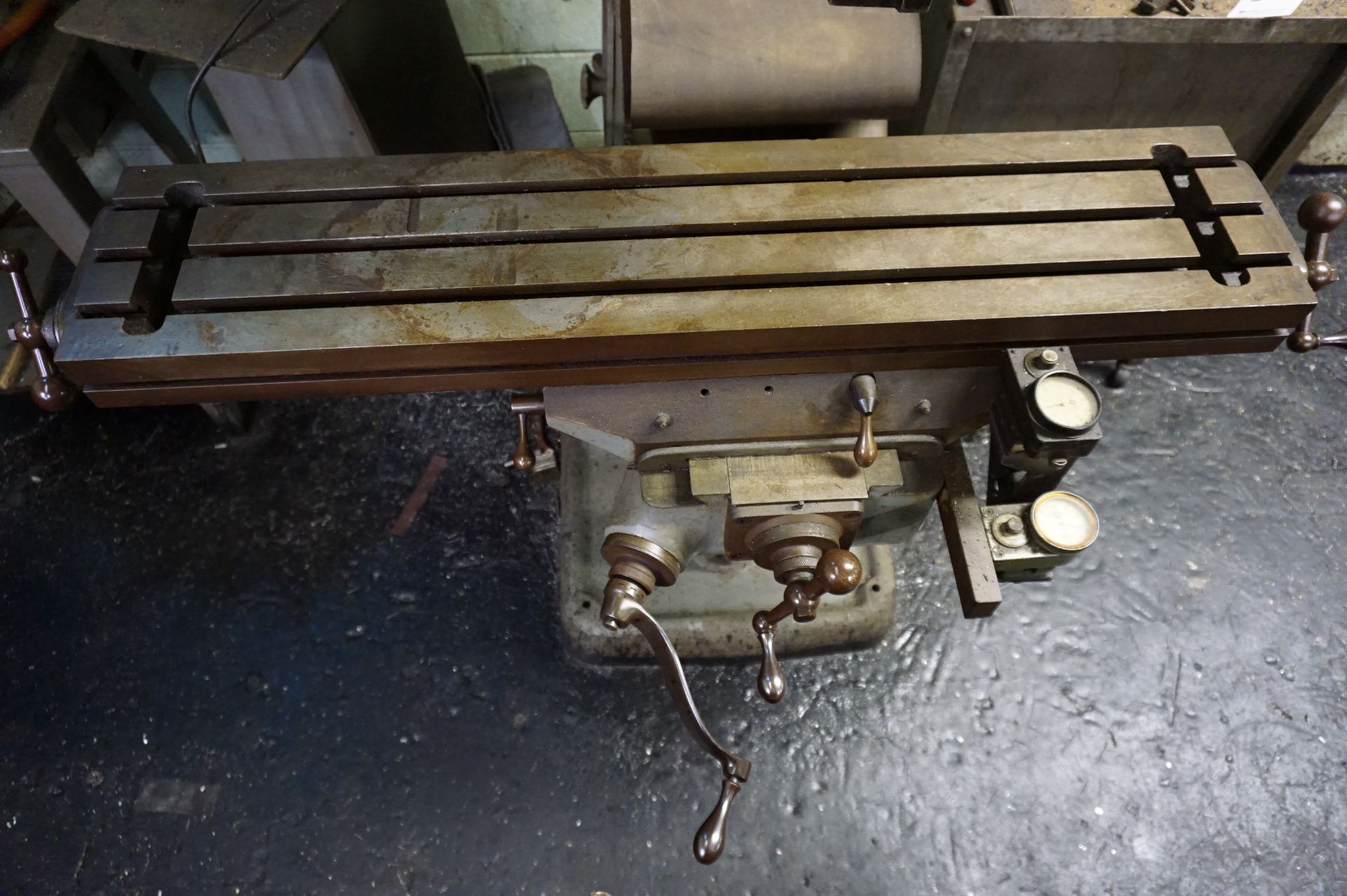 BRIDGEPORT 8-SPEED VERTICAL MILLING MACHINE, 1 HP, 9” X 42” TABLE SIZE, (3) TRAV-A-DIAL GAUGES - Image 3 of 5