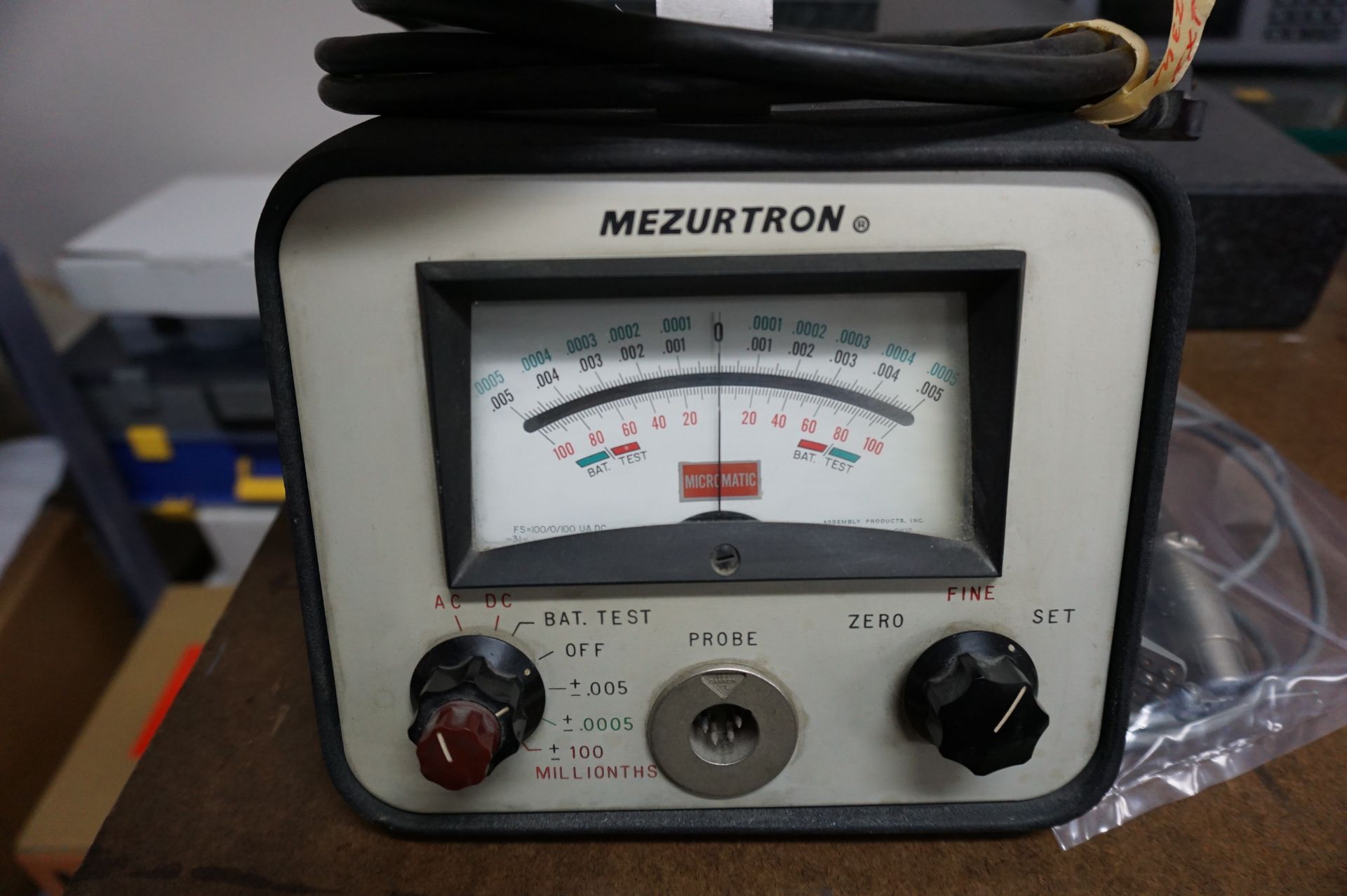 MICROMATIC HONE CORP MEZURTRON READOUT MACHINIST GAUGE WITH PROBE, MODEL 940, S/N 69017 - Image 2 of 4