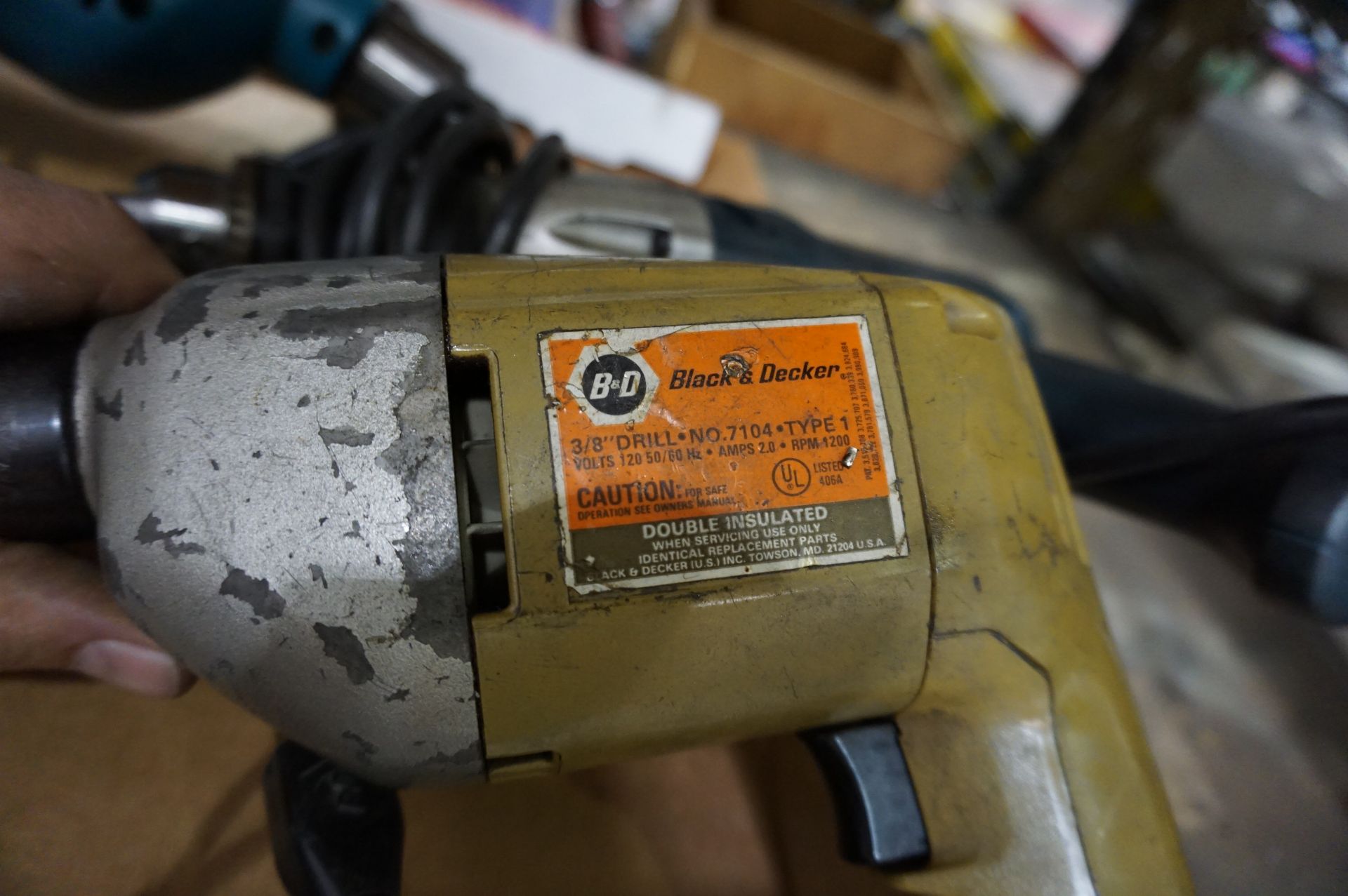 POWER TOOL LOT TO INCLUDE: (1) 7" SKILSAW WET TILE SAW, MODEL 3540, (1) MILWAUKEE GRINDER, CAT NO - Image 7 of 9