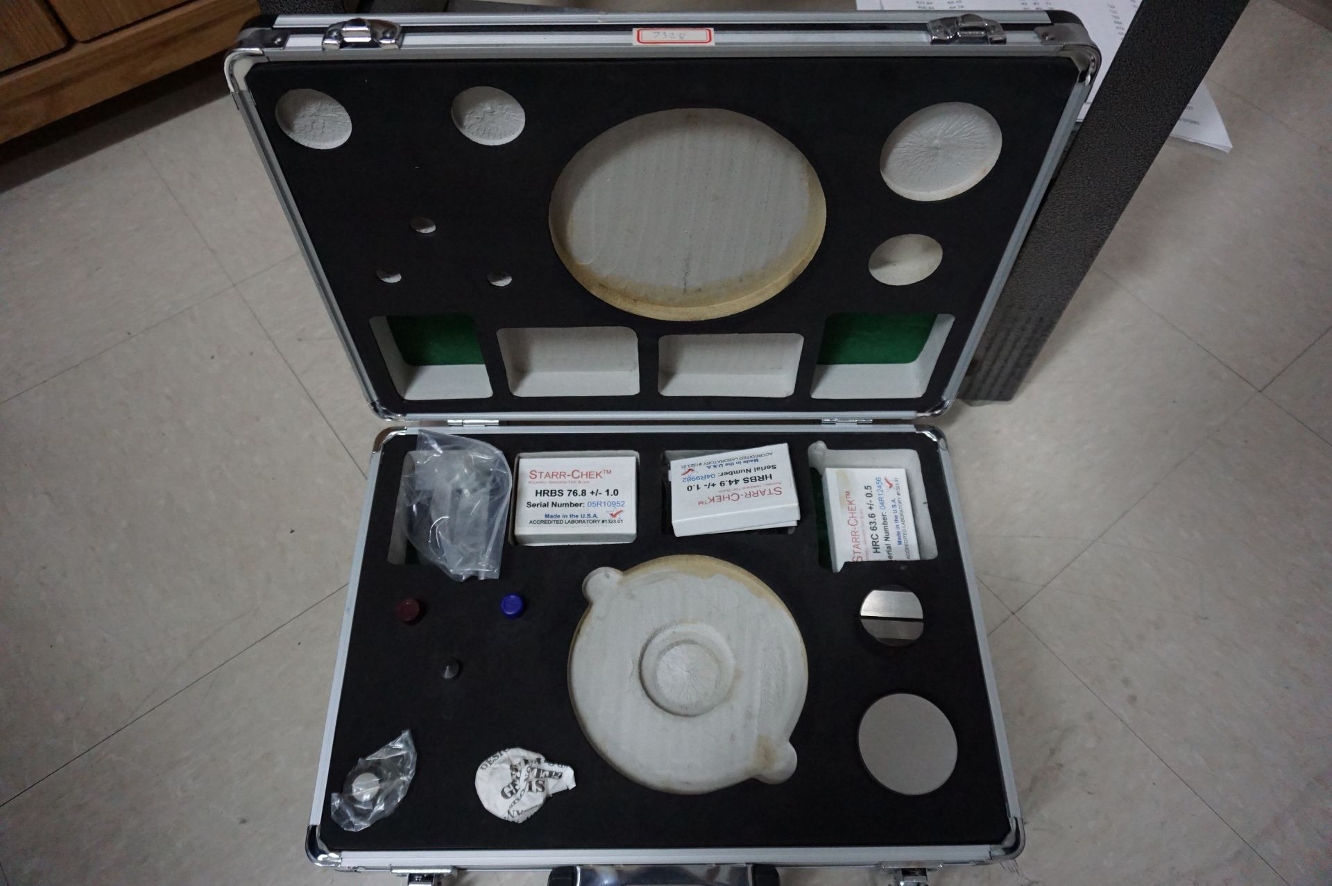 2005 STARRETT ANALOG HARDNESS TESTER, MODEL 3814, S/N 7328, WITH STARR CHEK HARDNESS TEST BLOCKS AND - Image 6 of 6