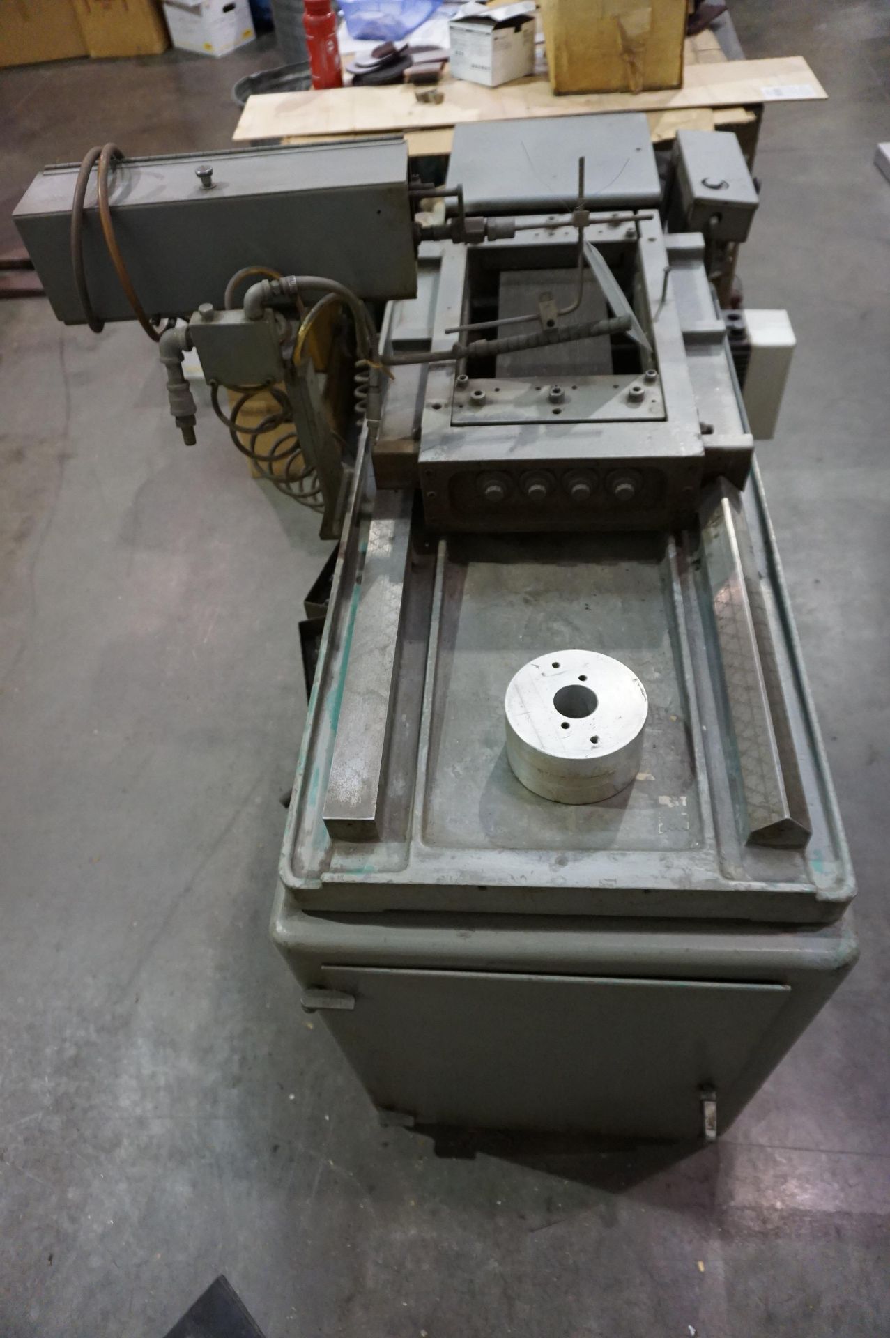 VARIAN WAFERING MACHINE - Image 3 of 4