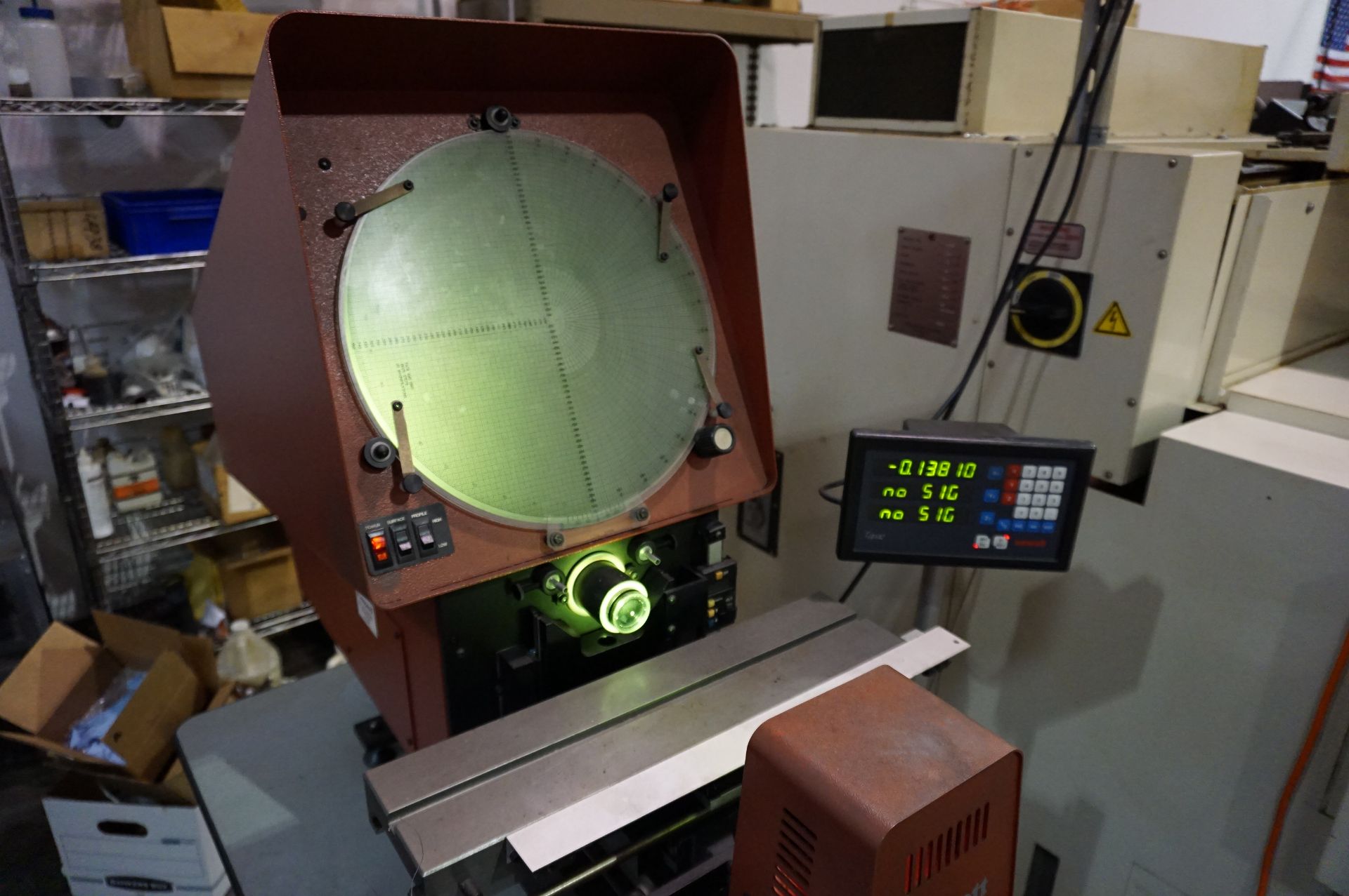 STARRETT OPTICAL COMPARATOR, MODEL HE 350, S/N 40276, NEWALL TOPAZ DRO, STARRETT 10X LENS, SPARE 10X - Image 2 of 9