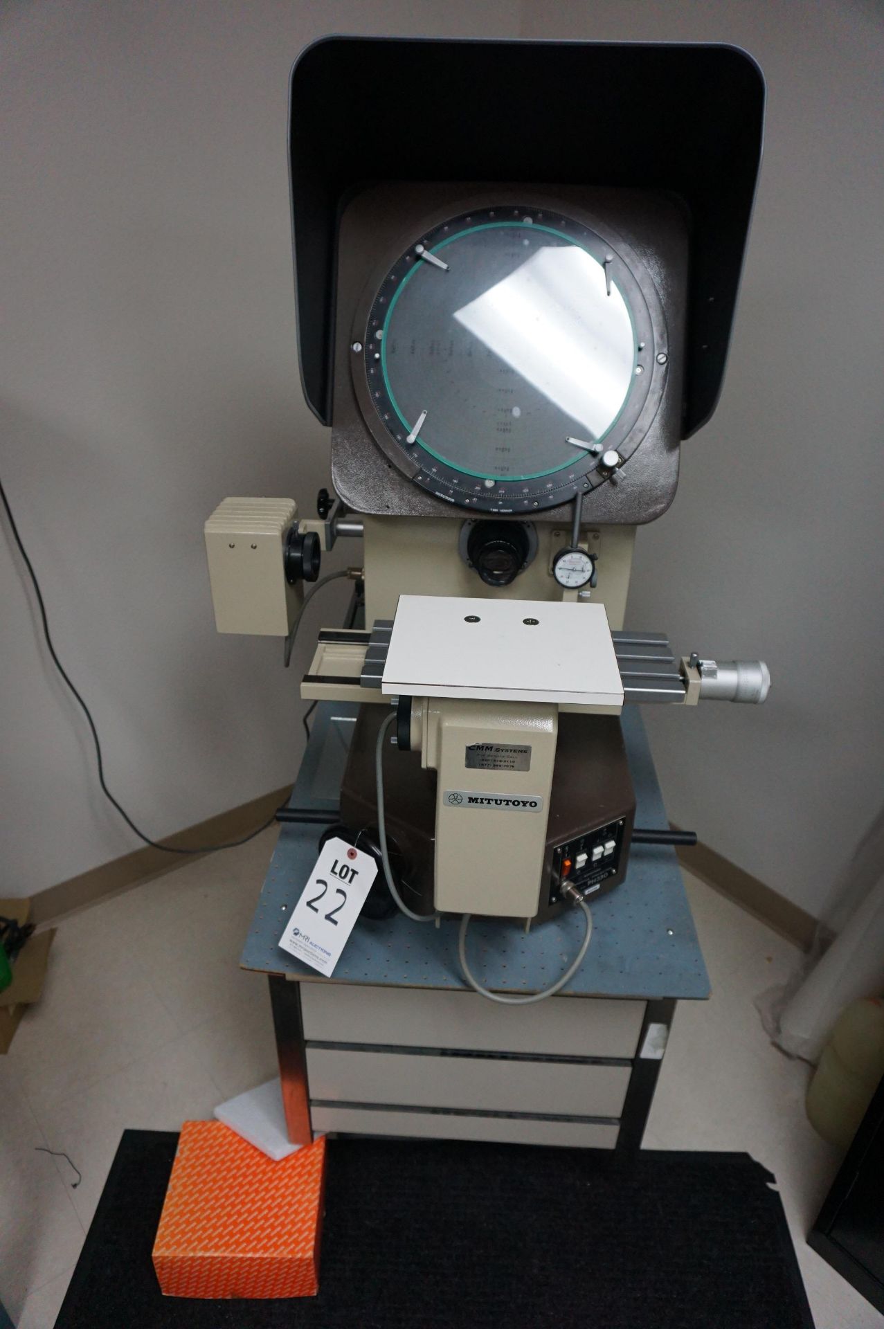 MITUTOYO OPTICAL COMPARATOR, MODEL PH 350, S/N 70234, TO INCLUDE: CABINET WITH ATTACHMENTS, TOOLS, - Image 8 of 9