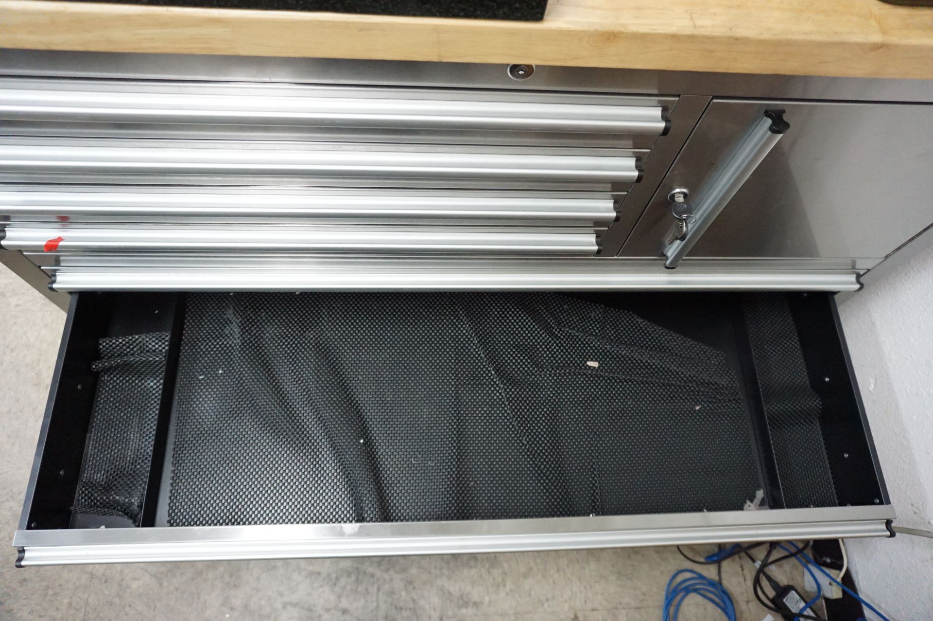 TOOL ORGANIZER LOT TO INCLUDE: (1) 7 DRAWER ROLLING STAINLESS STEEL SHOP CART WITH WOOD TOP, (1) - Image 8 of 16