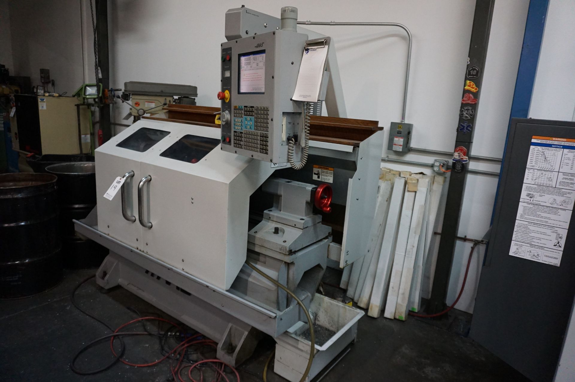 2005 HAAS TL1 LATHE, S/N 72855, FULL ENCLOSURE, HAND WHEELS, TOOL POST, 6” CHUCK, AUGER, MISC. - Image 2 of 6