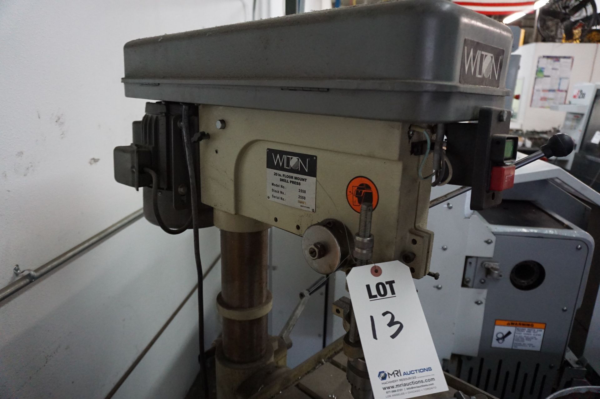 WILTON 20" FLOOR MOUNT DRILL PRESS WITH CHUCK - Image 3 of 4