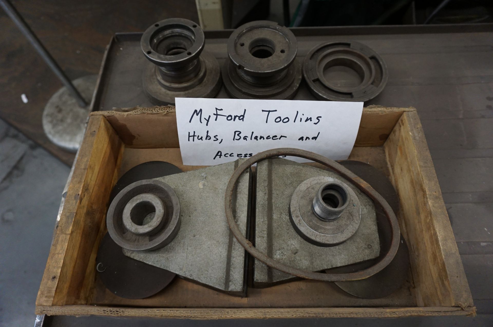 MYFORD MG12 OD CYLINDRICAL GRINDER, 12" WHEEL, S/N S45865, WITH ROLLING SHOP CABINET TO INCLUDE: - Image 8 of 9