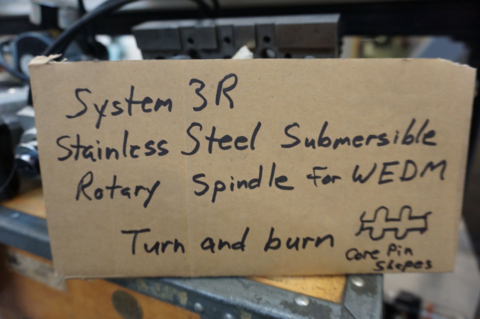 SYSTEM 3R STAINLESS STEEL SUBMERSIBLE ROTARY SPINDLE FOR WIRE EDM - Image 4 of 4